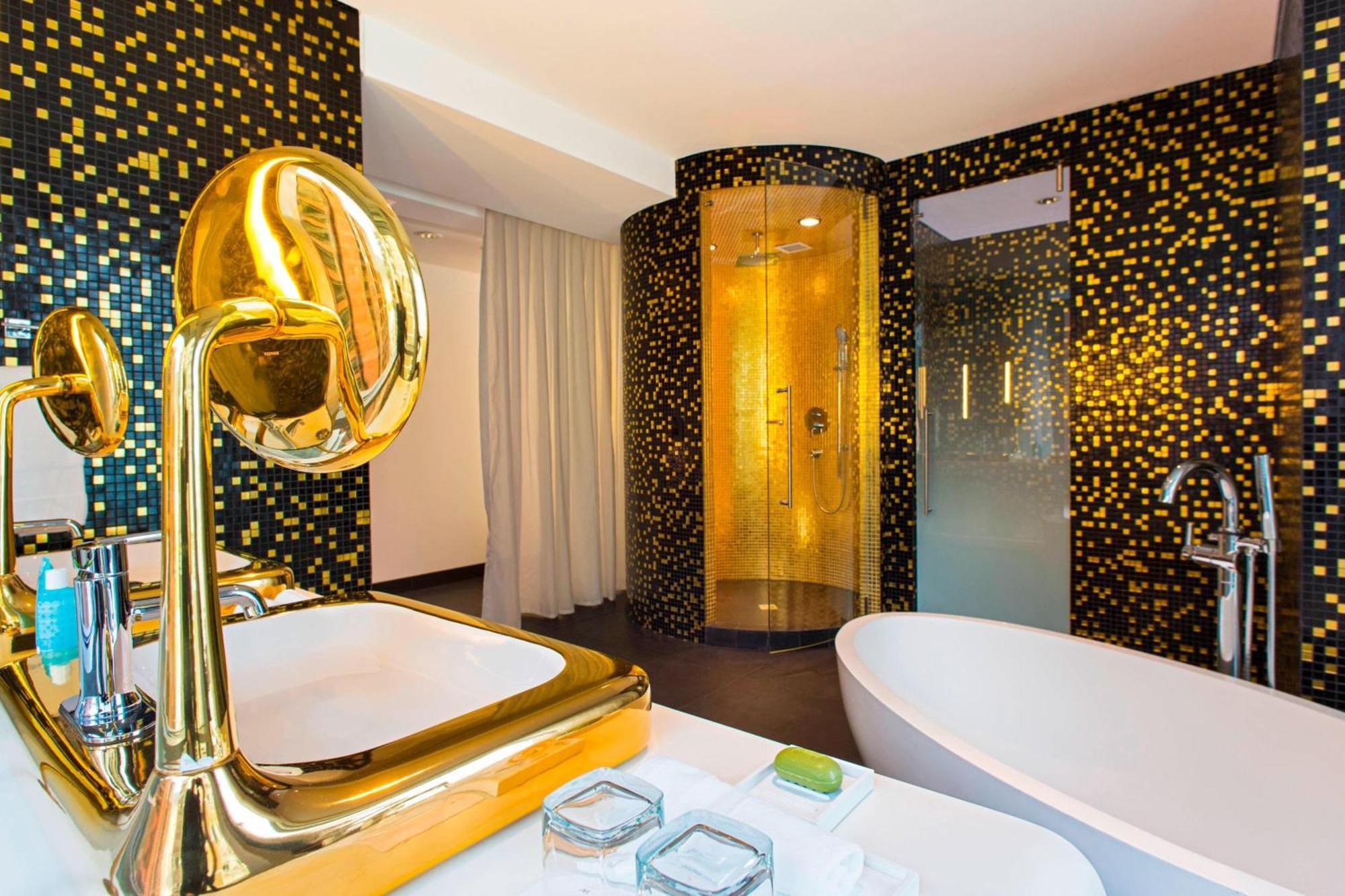 One-Bedroom Presidential Penthouse King Suite Loft