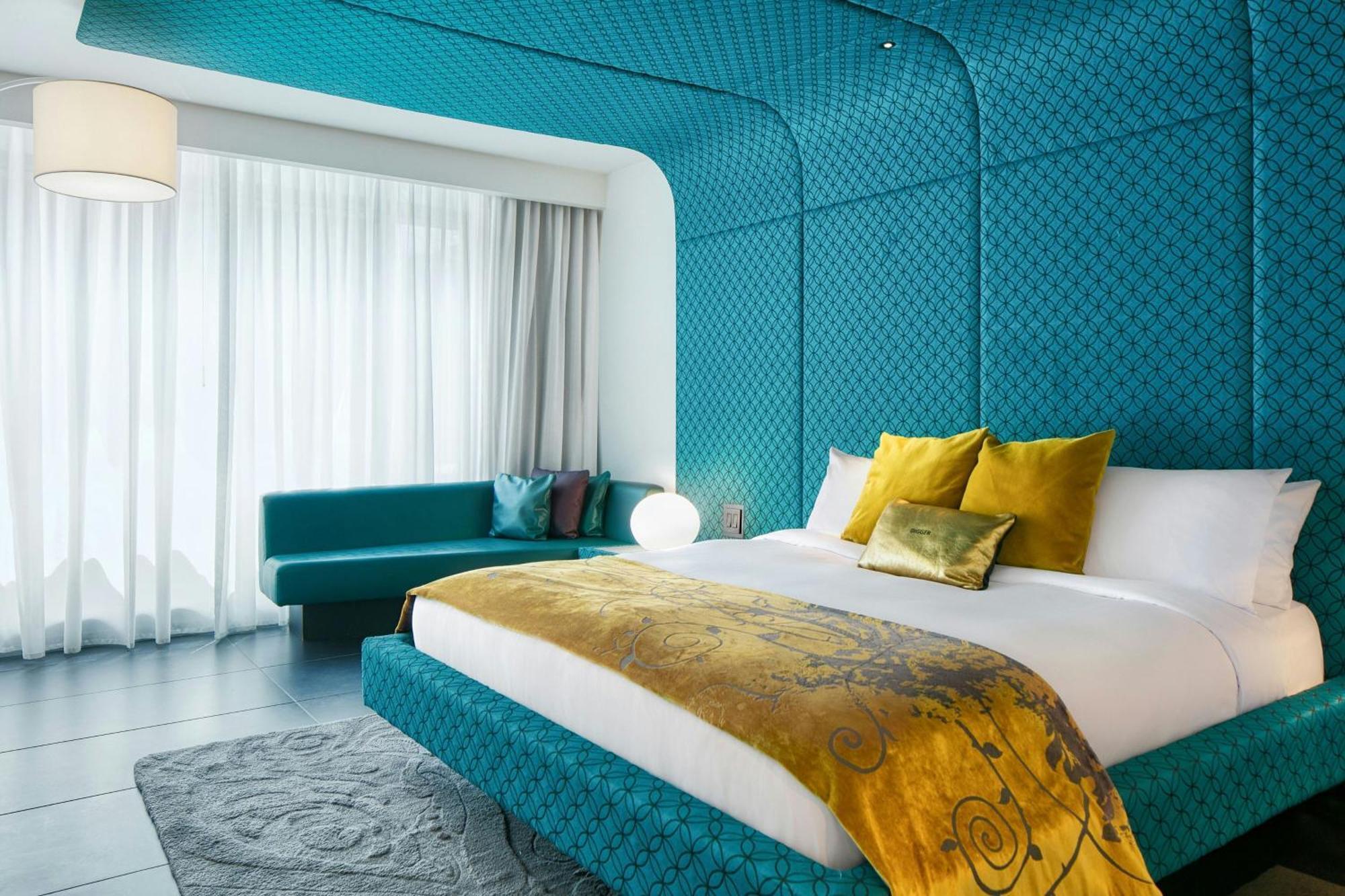 One-Bedroom Vice Presidential Penthouse Suite High Floor