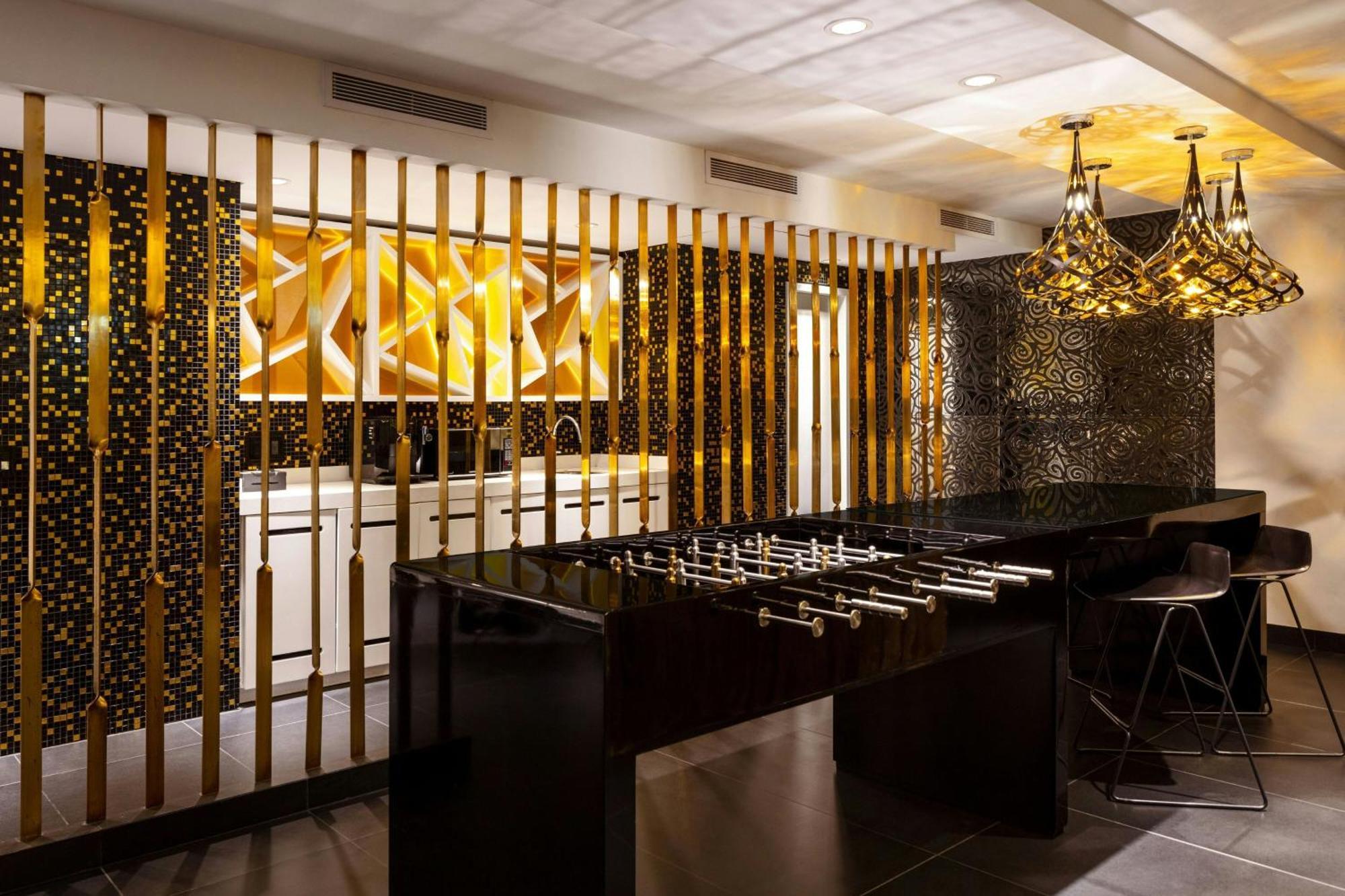 One-Bedroom Presidential Penthouse King Suite Loft