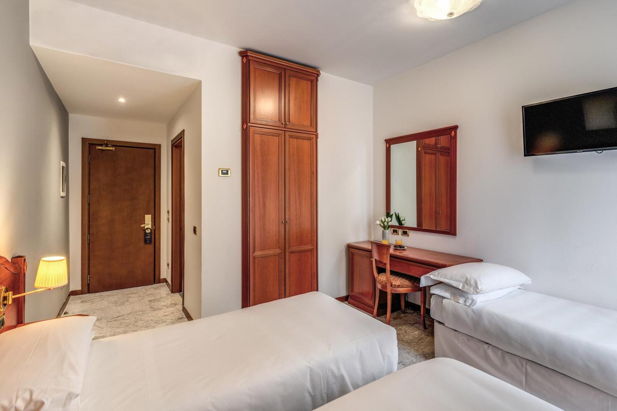 Classic Triple Room