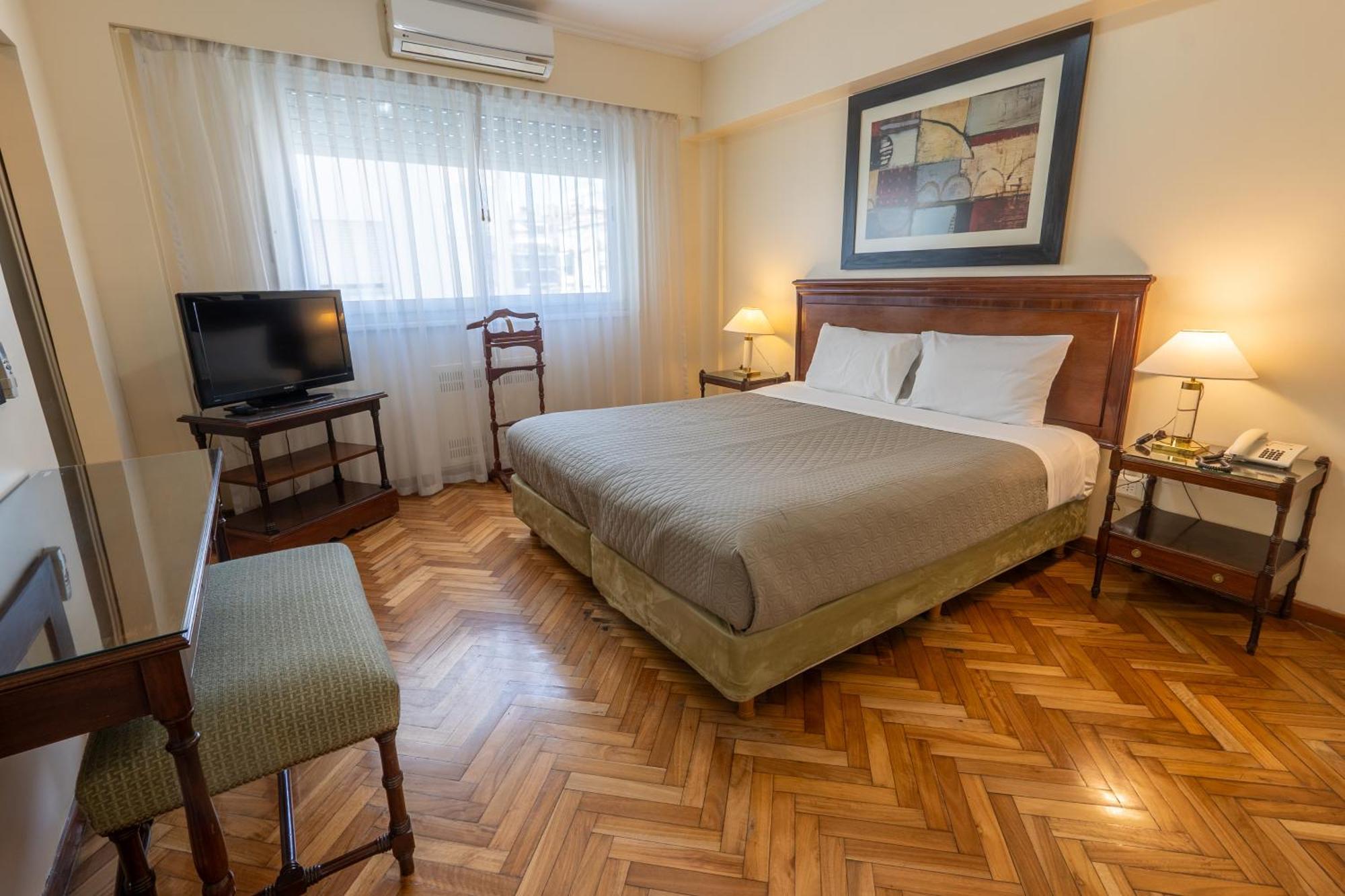Three-Bedroom Standard Apartment