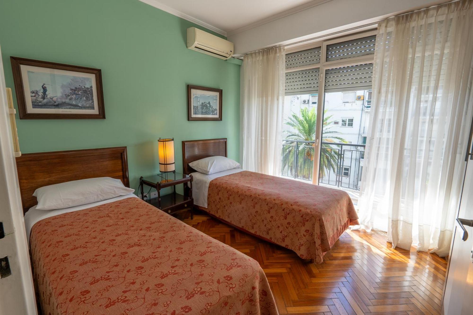 One-Bedroom Standard Apartment