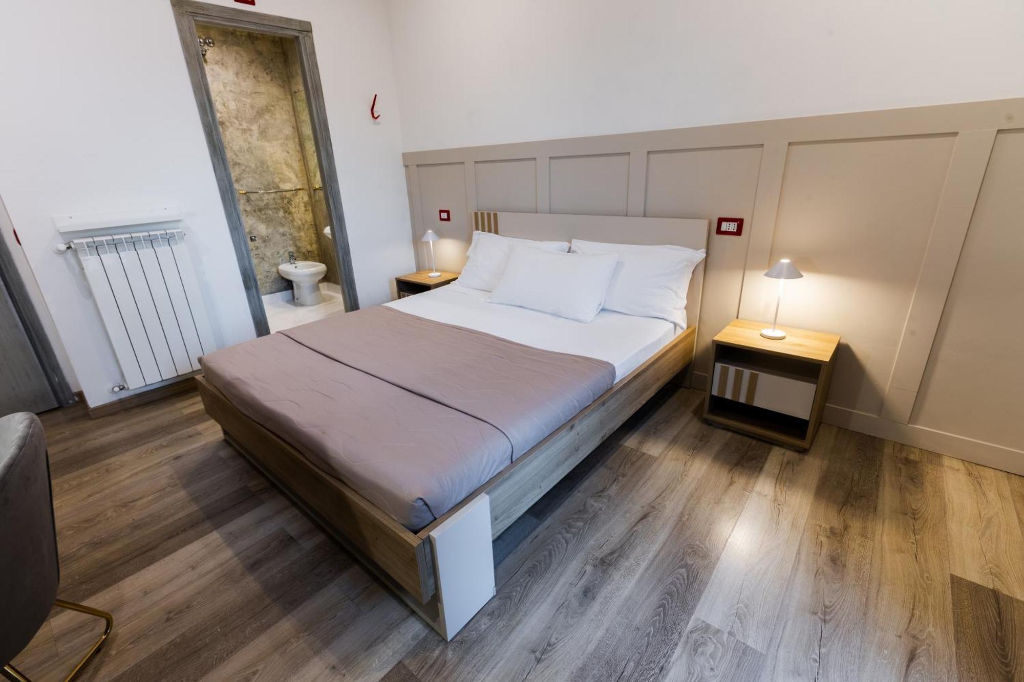 Deluxe Double Room City View