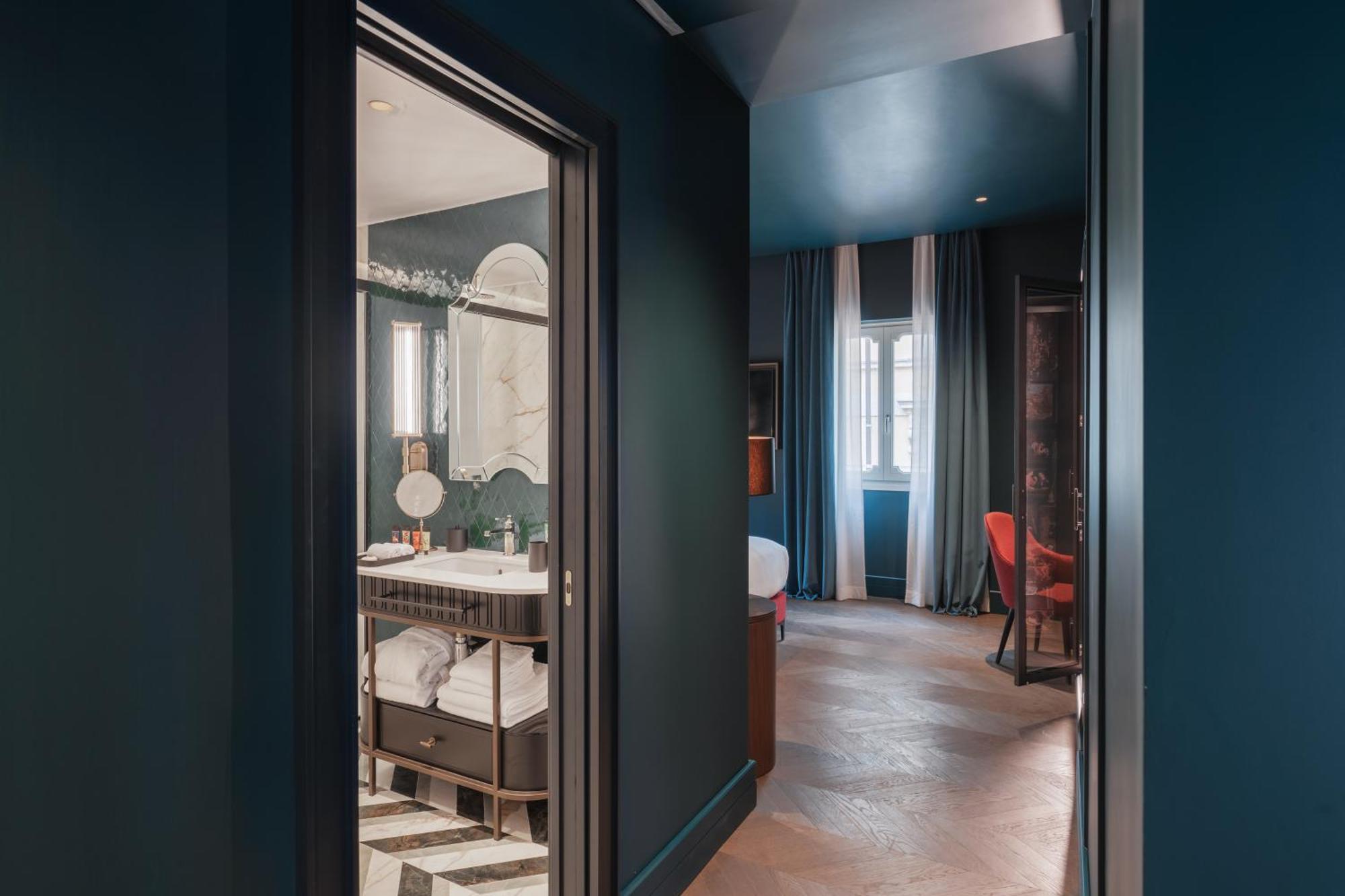 Large Double Room
