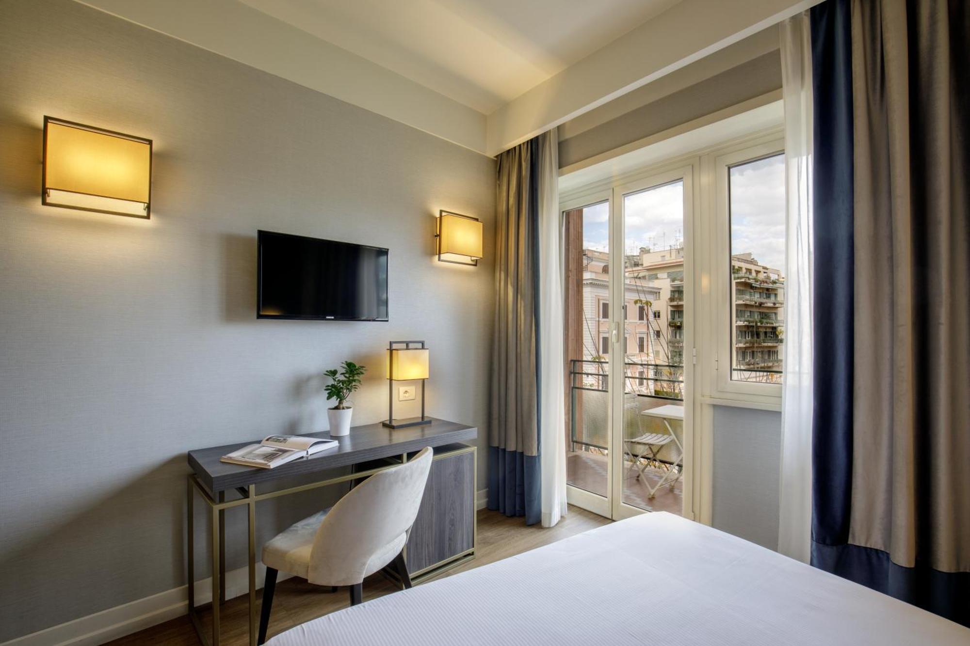 Deluxe Double or Twin Room