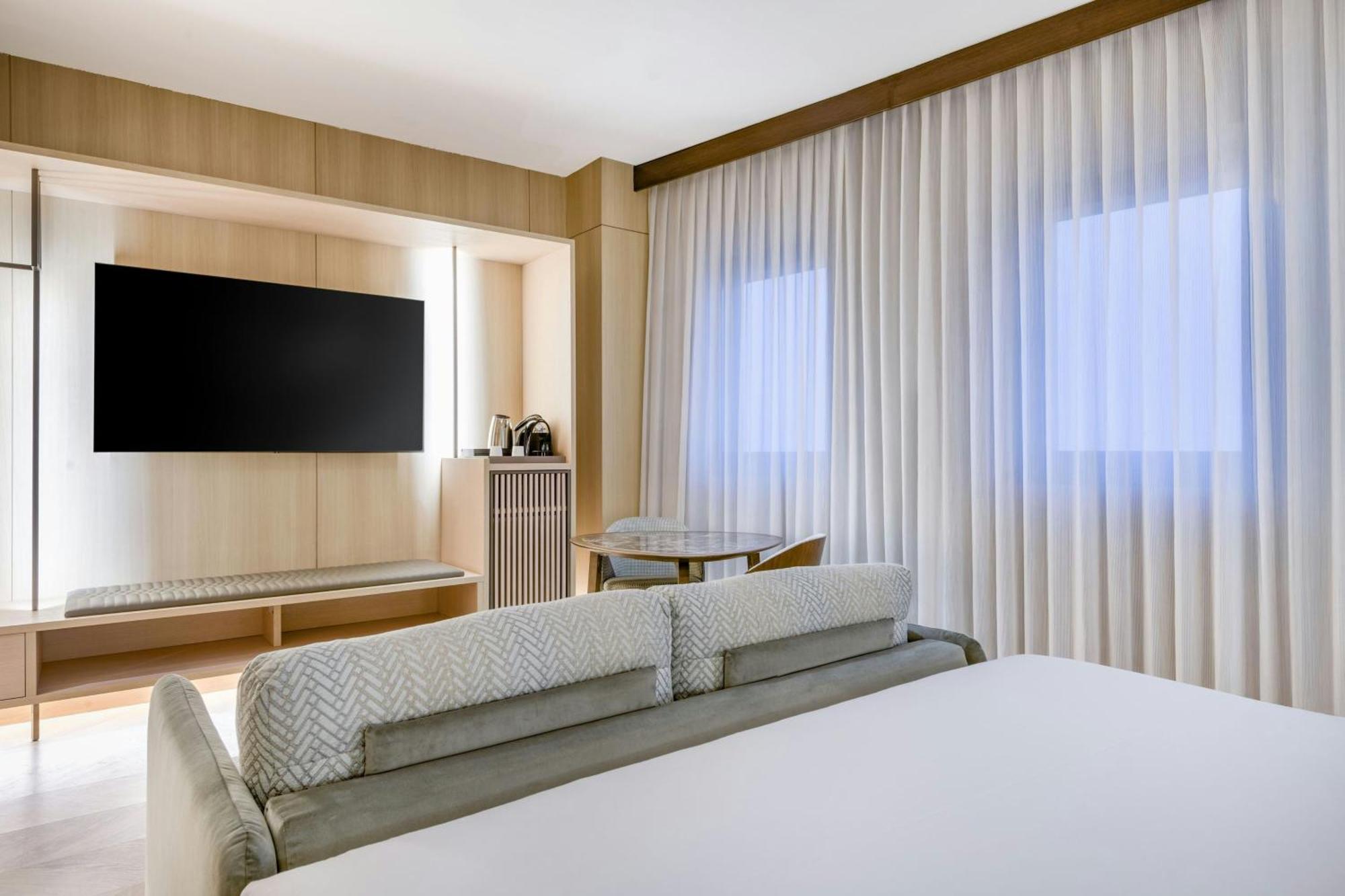 Standard Triple Room City View