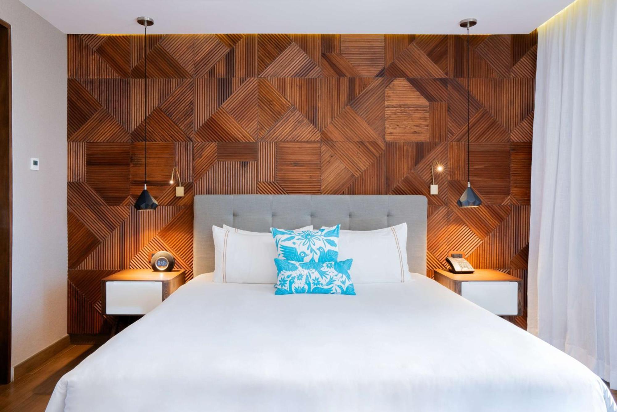 One-Bedroom King Suite Terrace