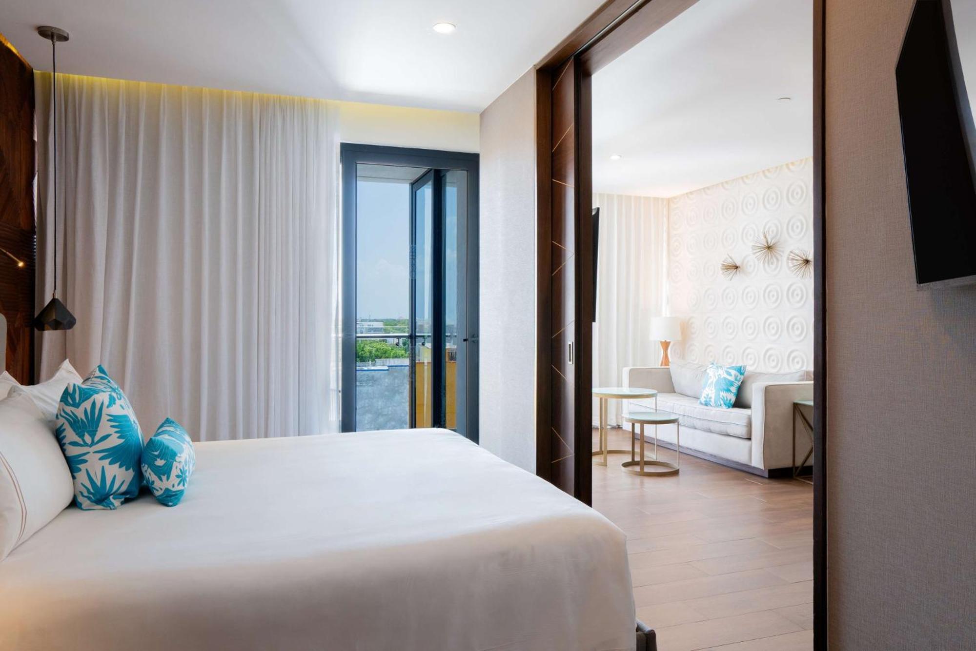 One-Bedroom King Suite Terrace