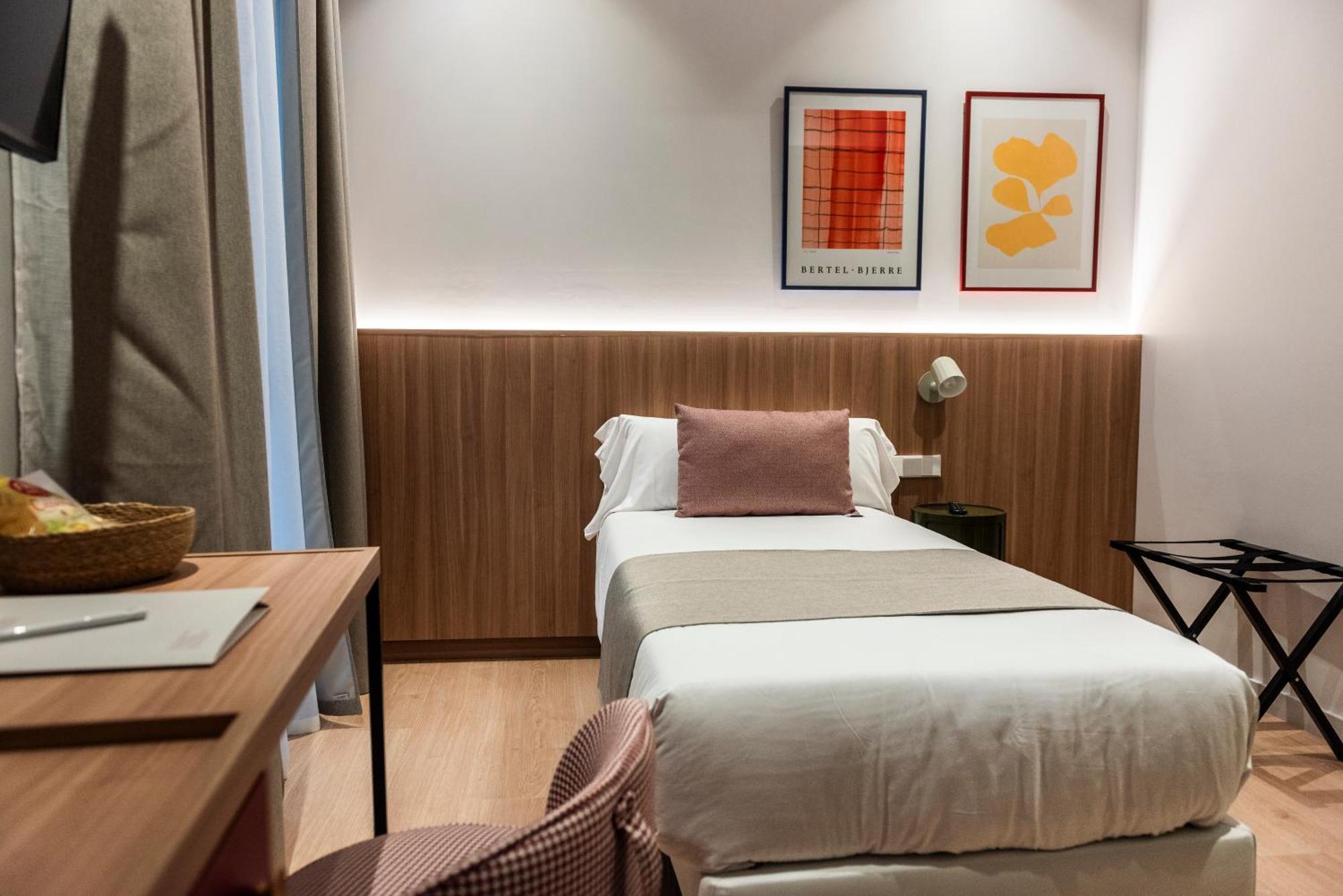 Superior Single Room