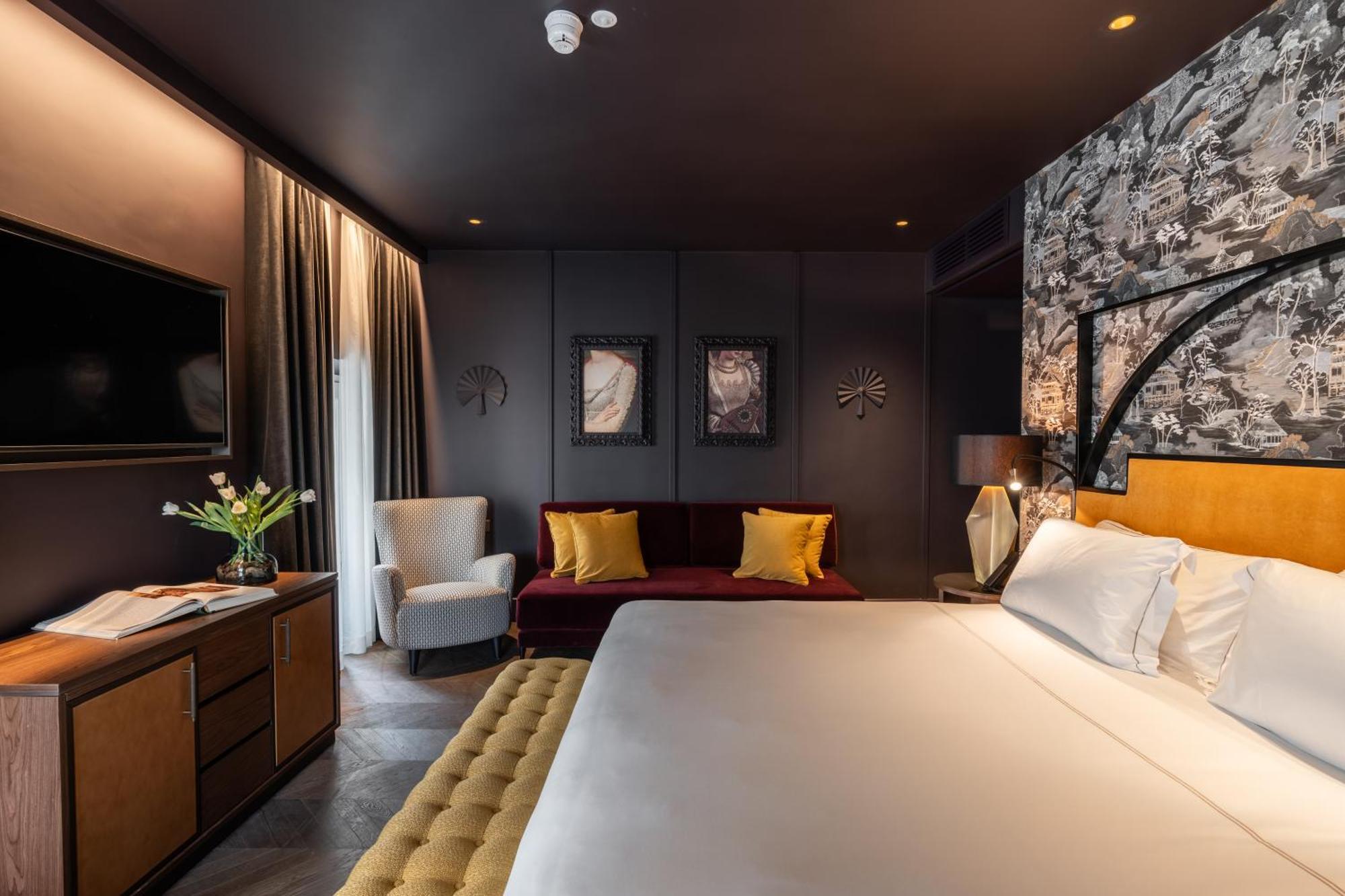 Executive Suite