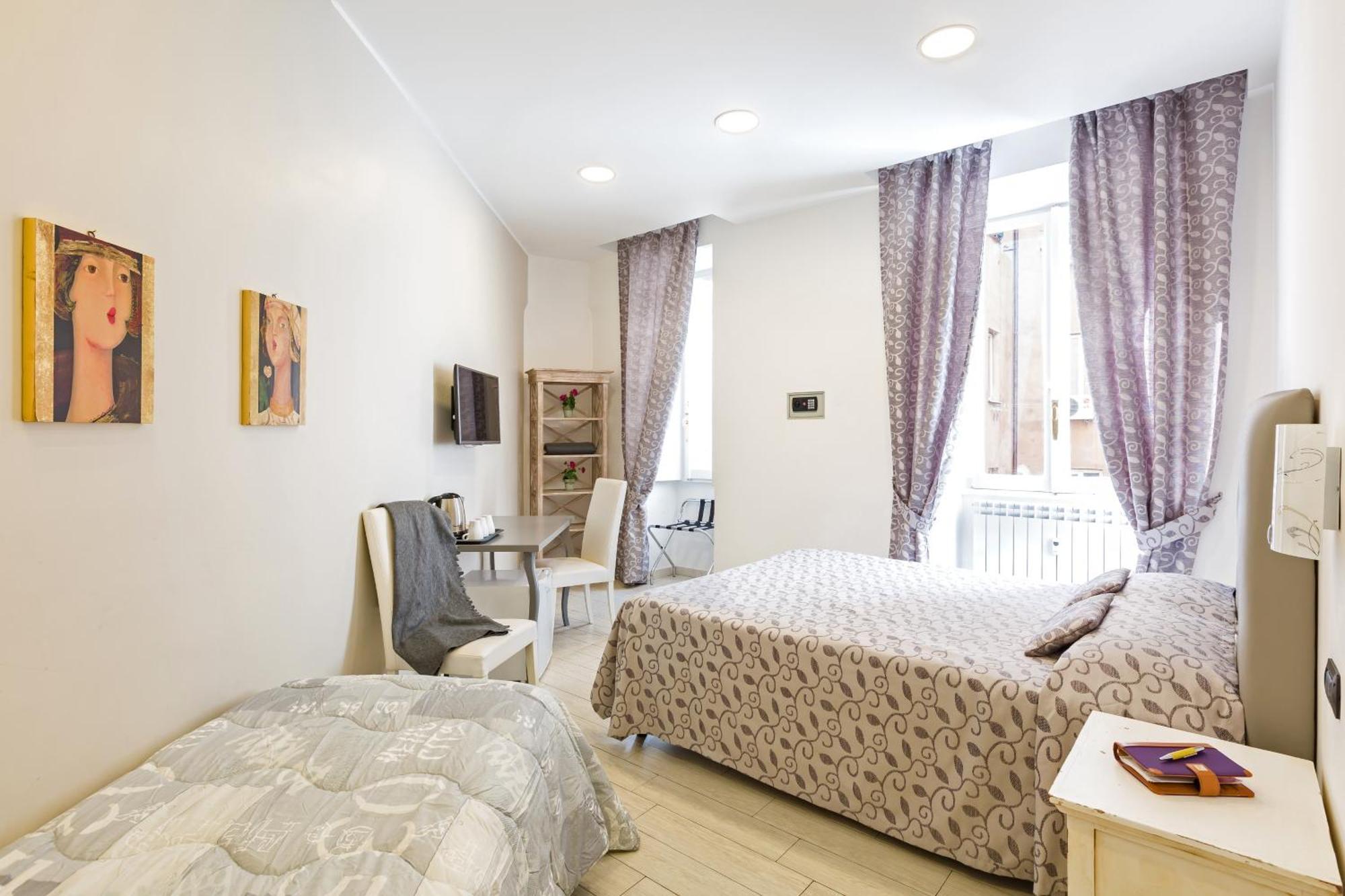 Triple Room