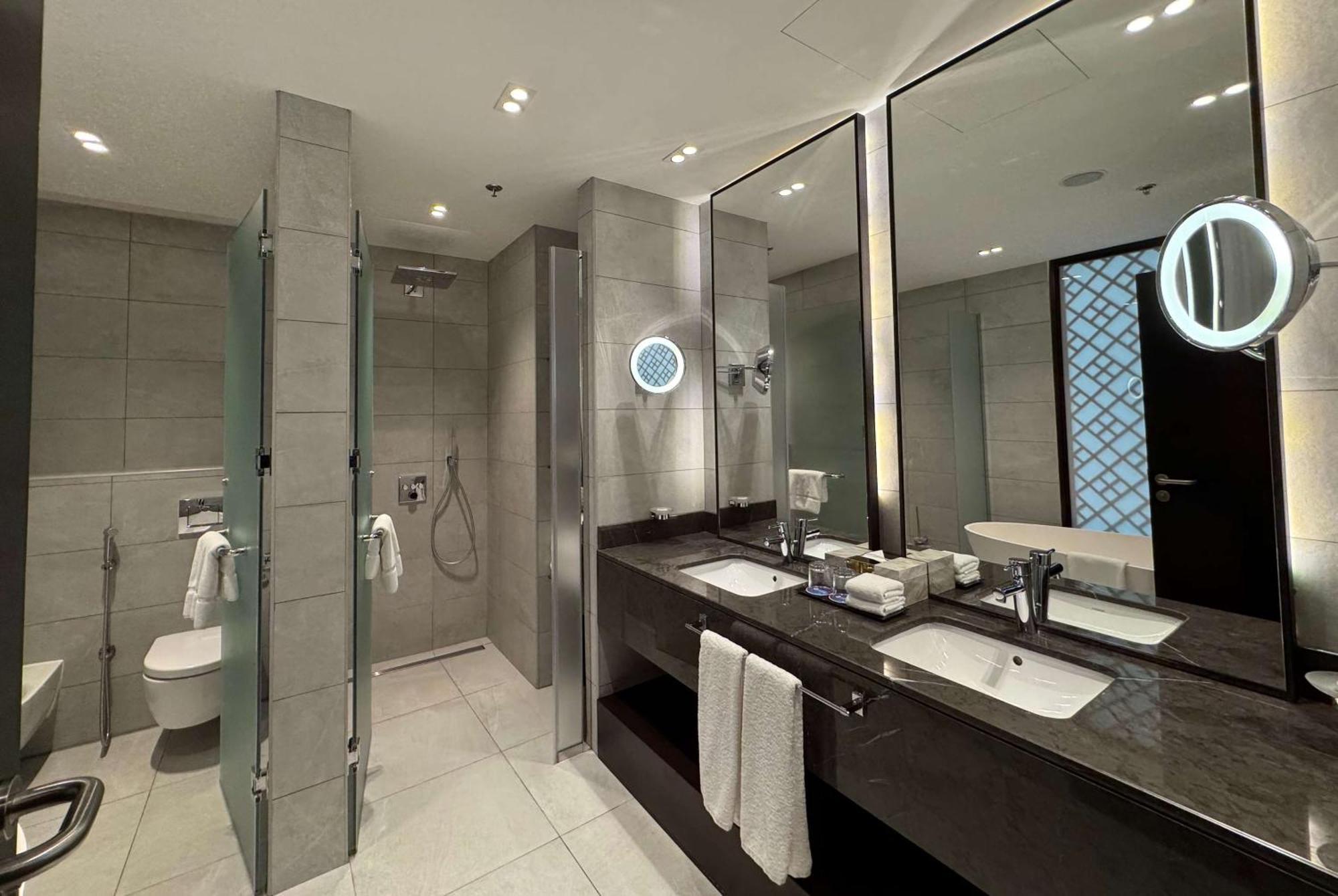 Diplomatic Suite