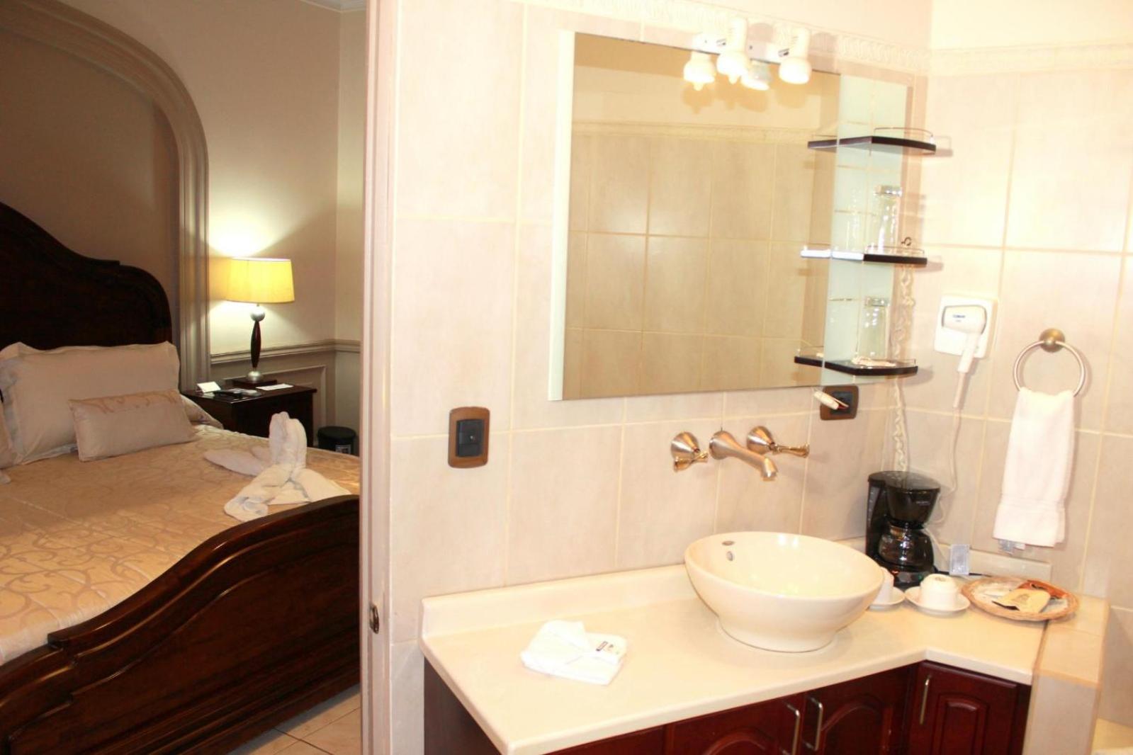 Deluxe Suite