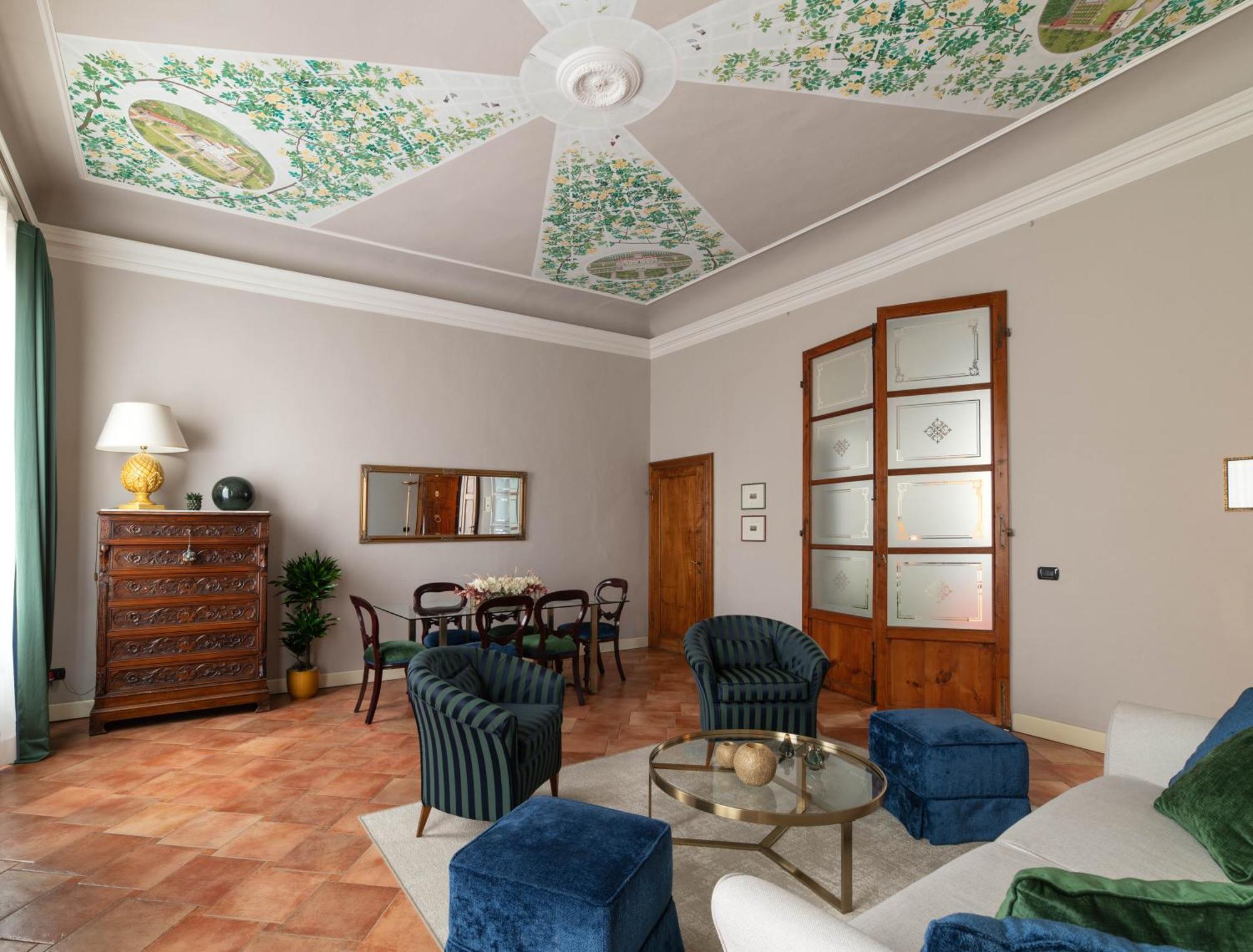 Deluxe Two-Bedroom Apartment