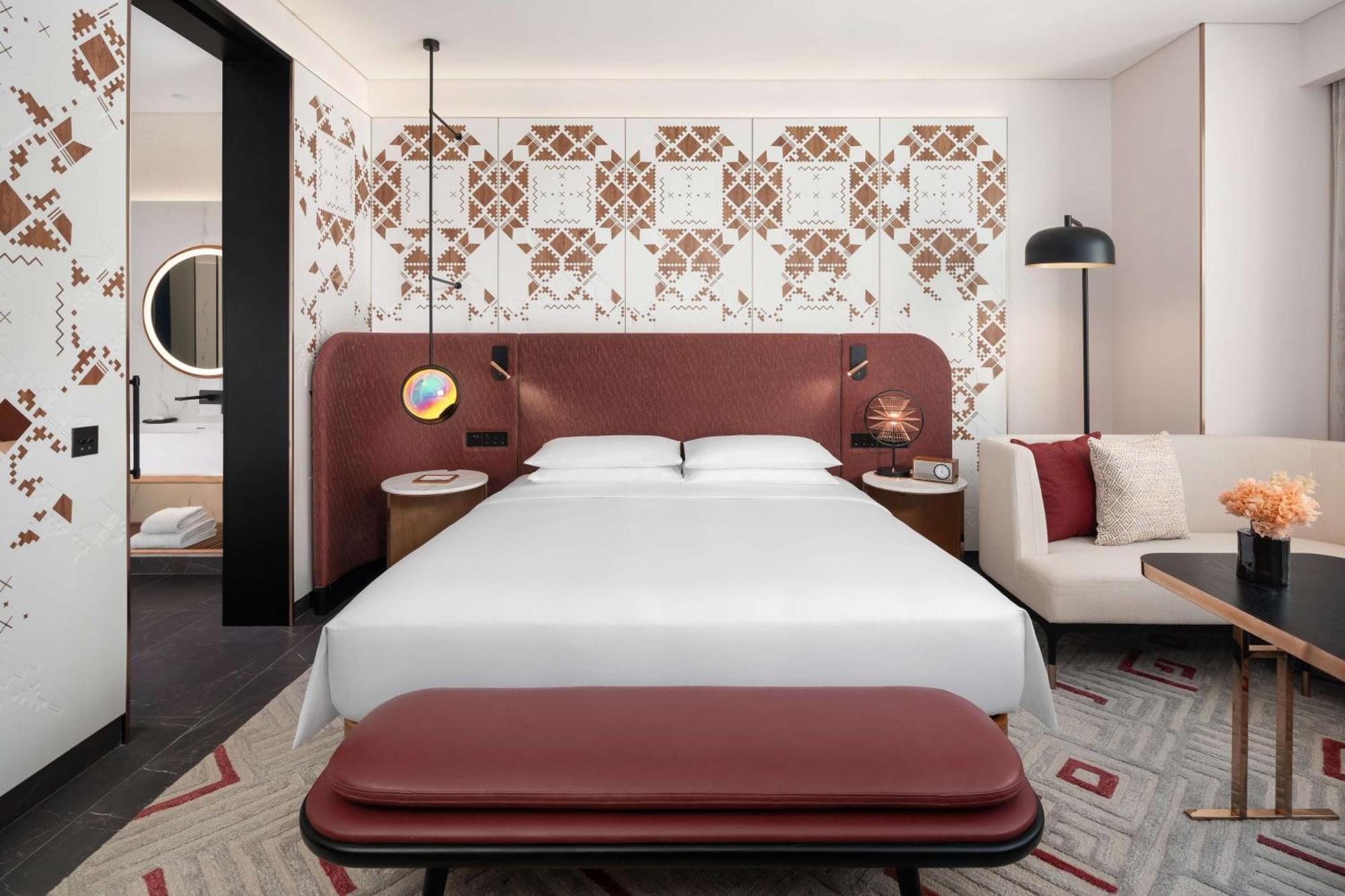 Deluxe King Room with Sea View
