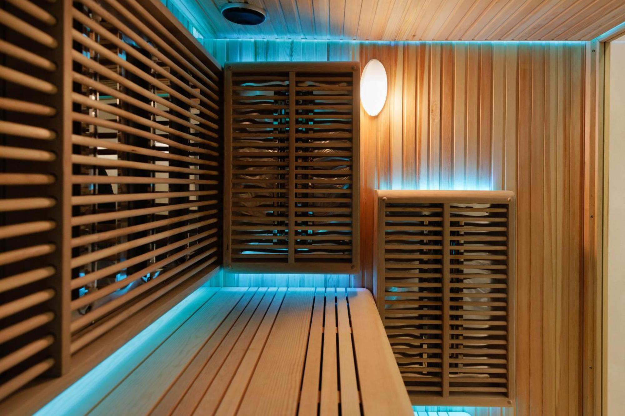 King Suite Spa Bath