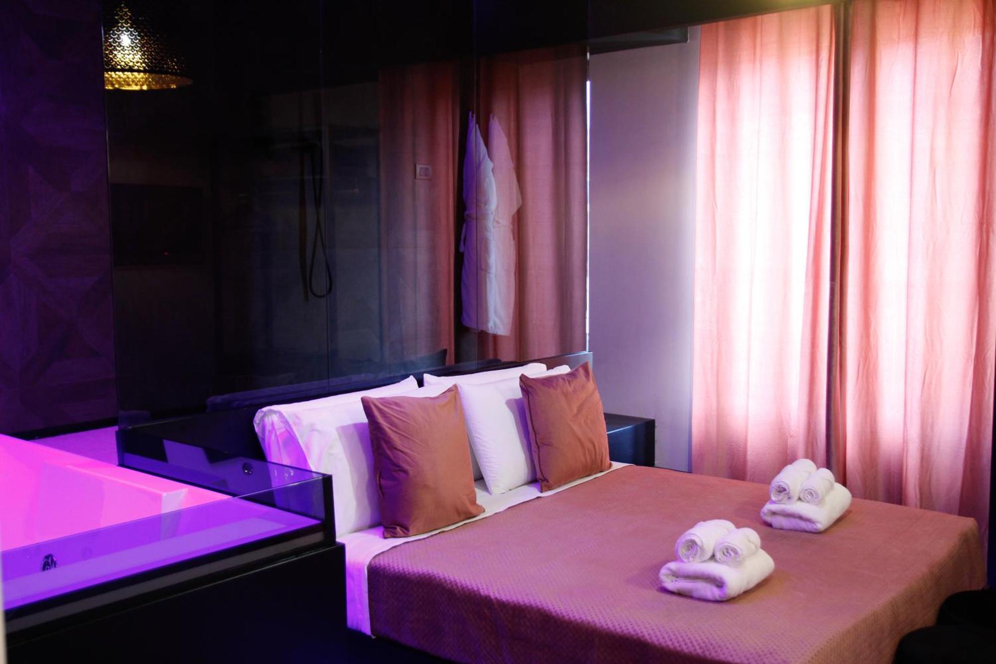 Queen Room Spa Bath