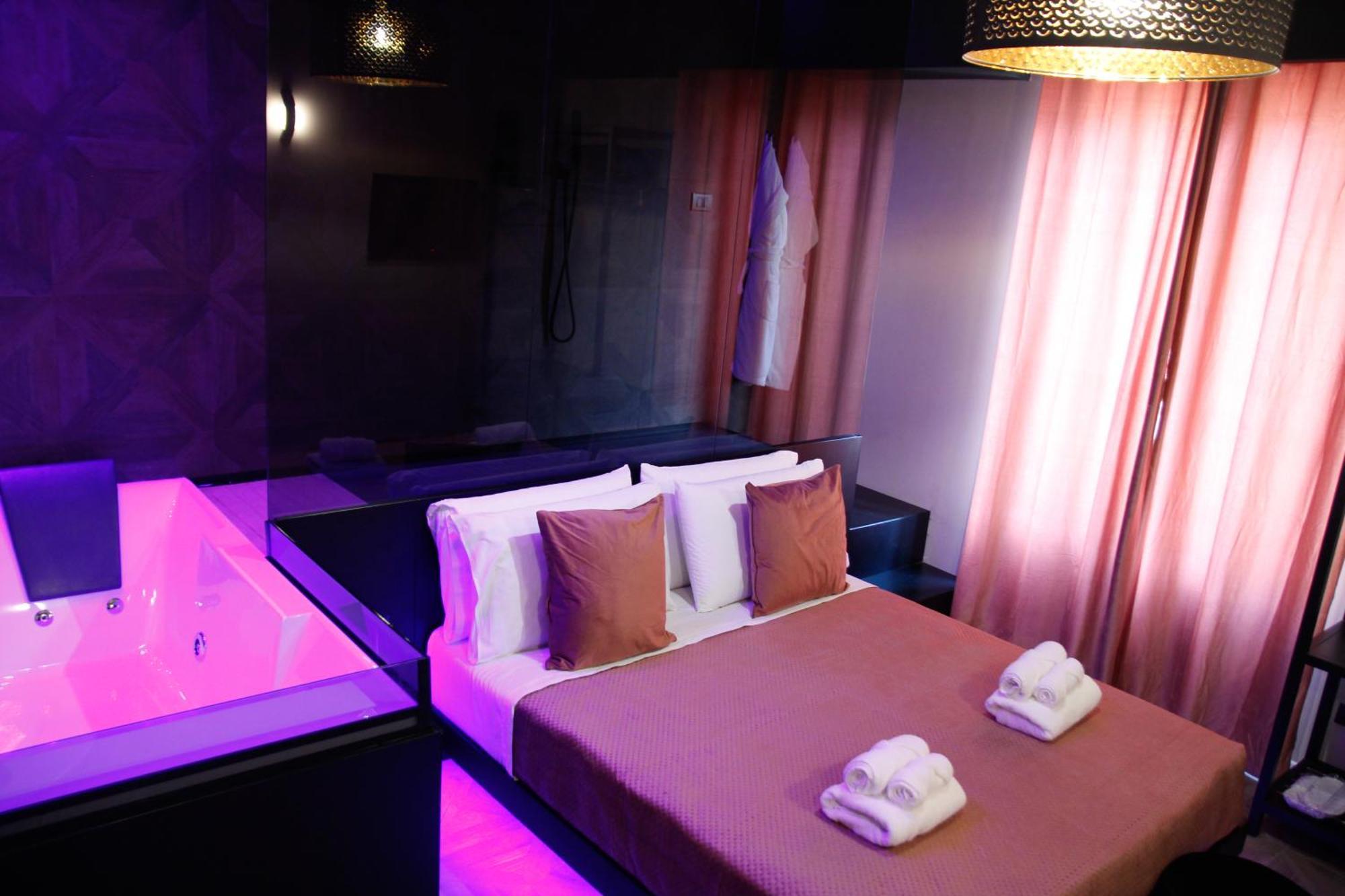 Queen Room Spa Bath