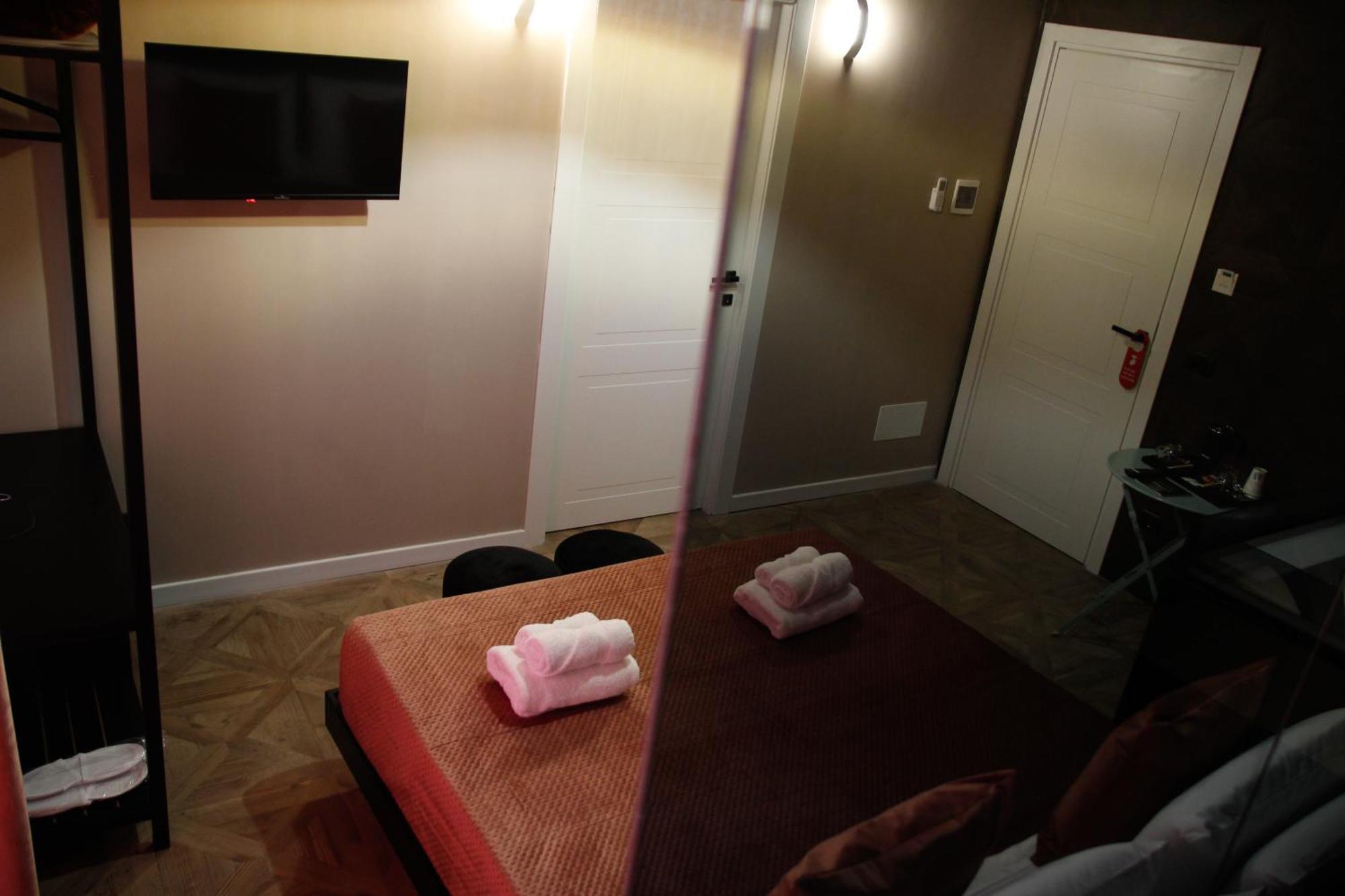 Queen Room Spa Bath