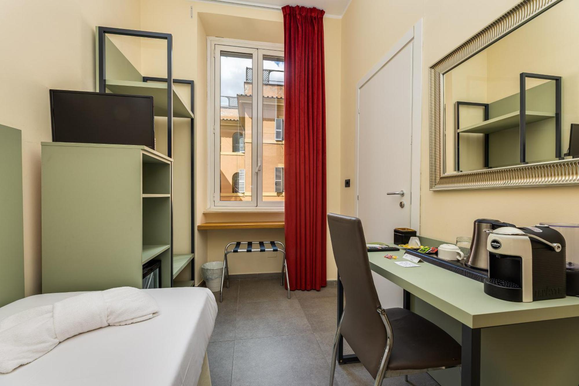 Classic Single Room