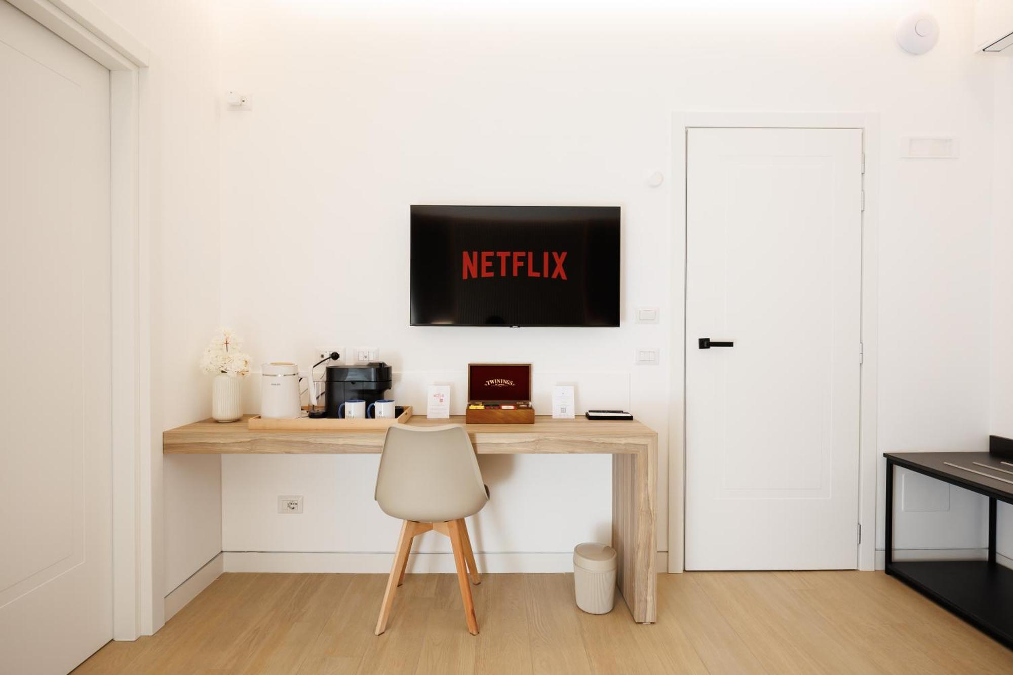 Superior King Room