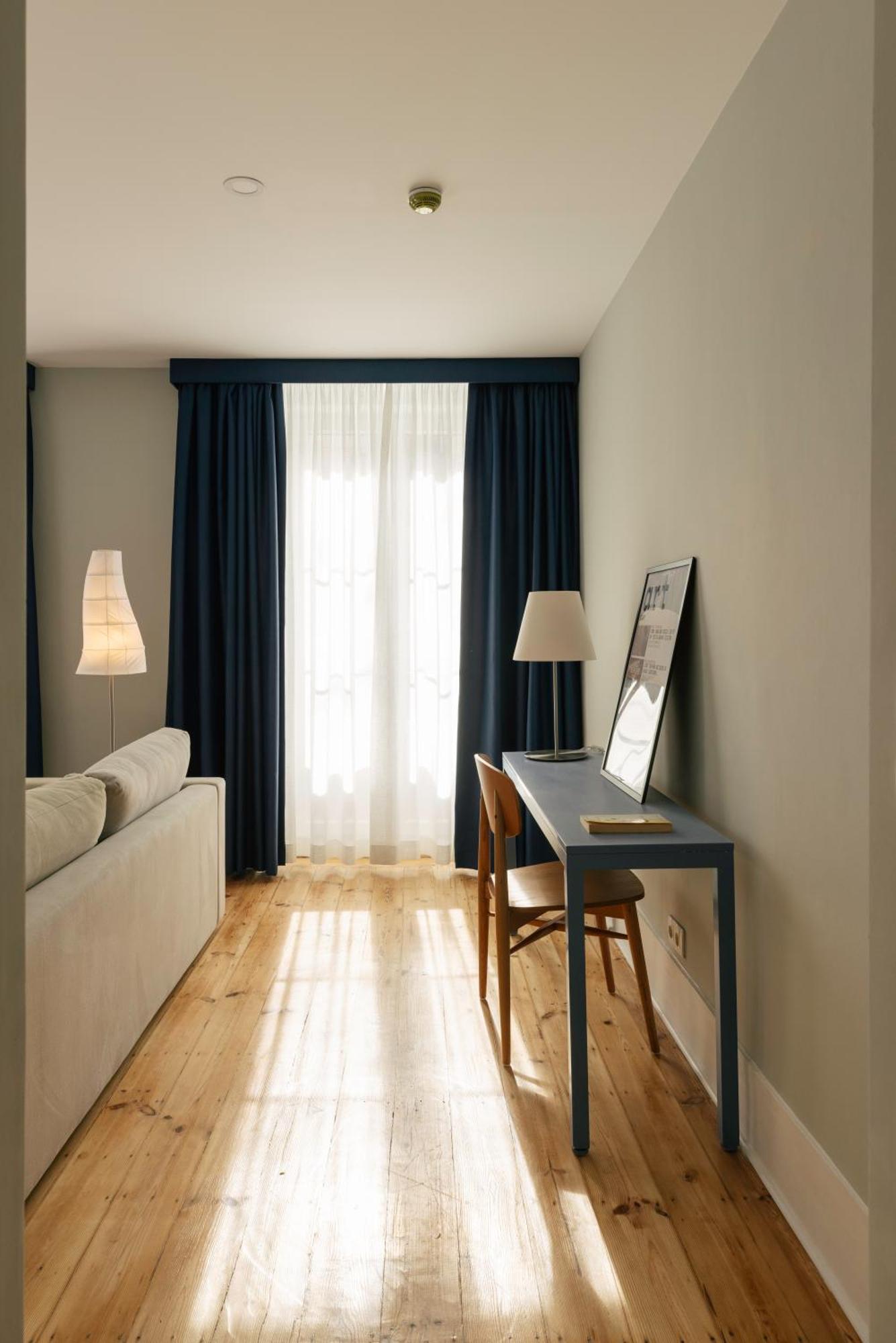 Premium One Bedroom Apartment Balcony