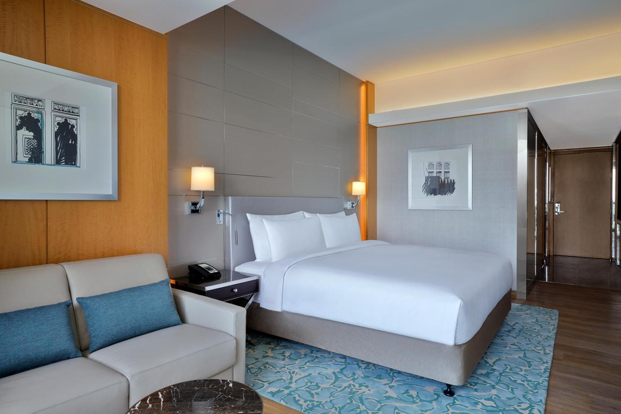 Premium King Room Balcony Sea View