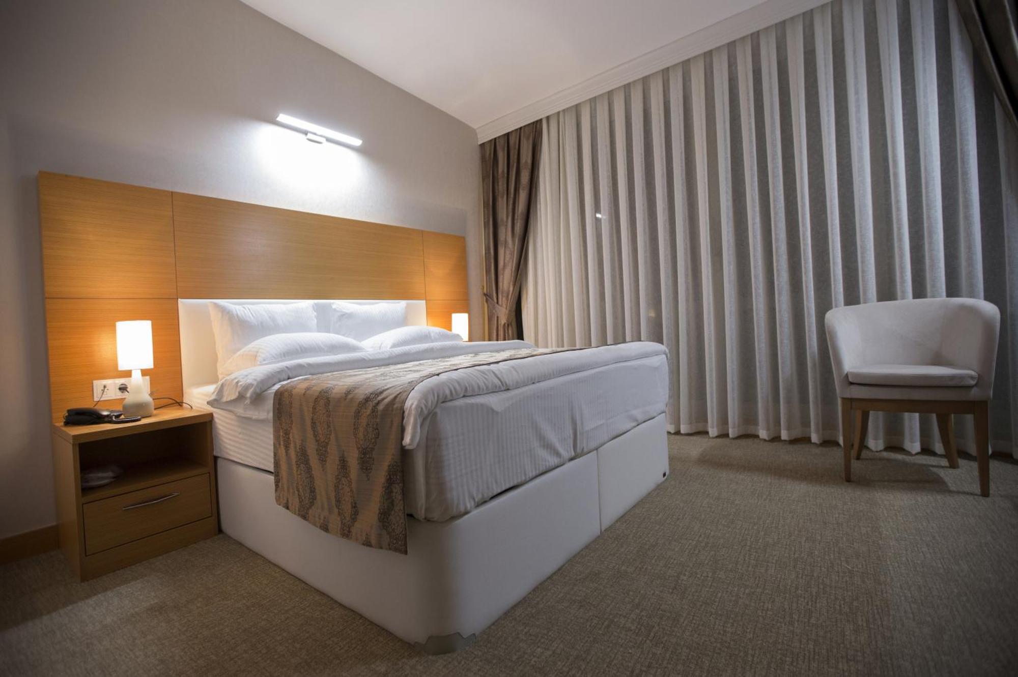 Standard Double Suite