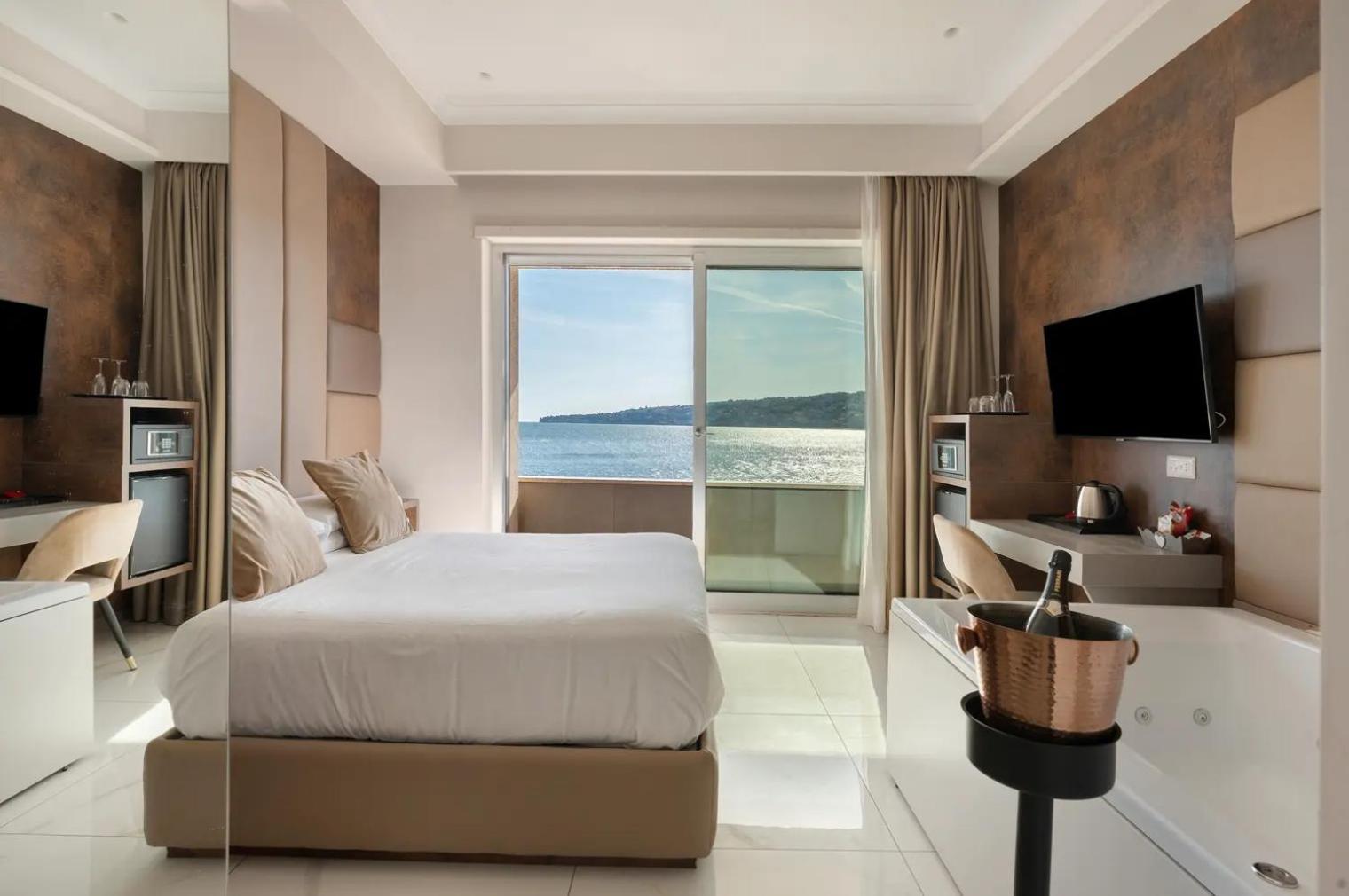 King Room Sea View