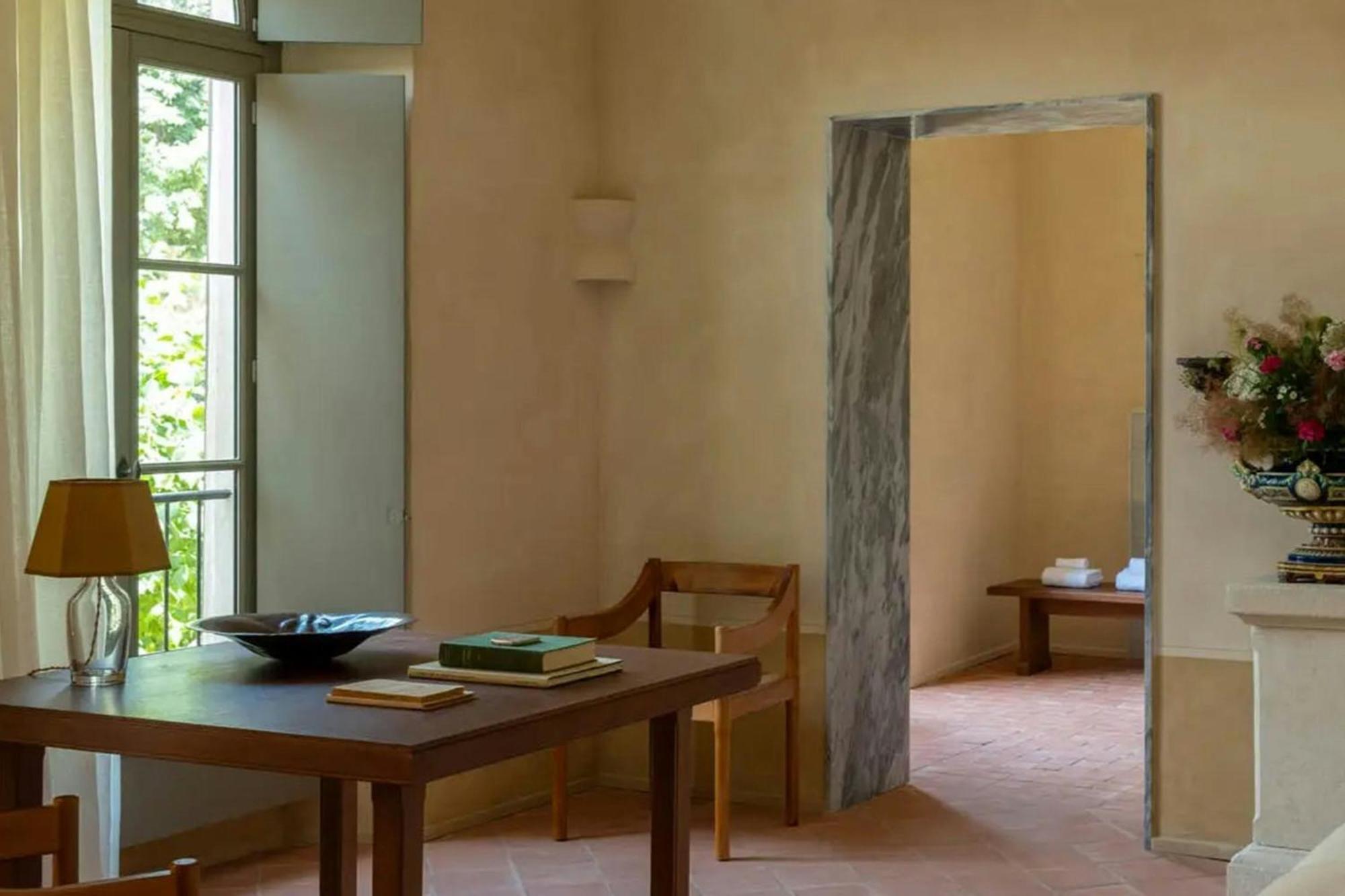 Terrasse du Cloitre King Suite Balcony