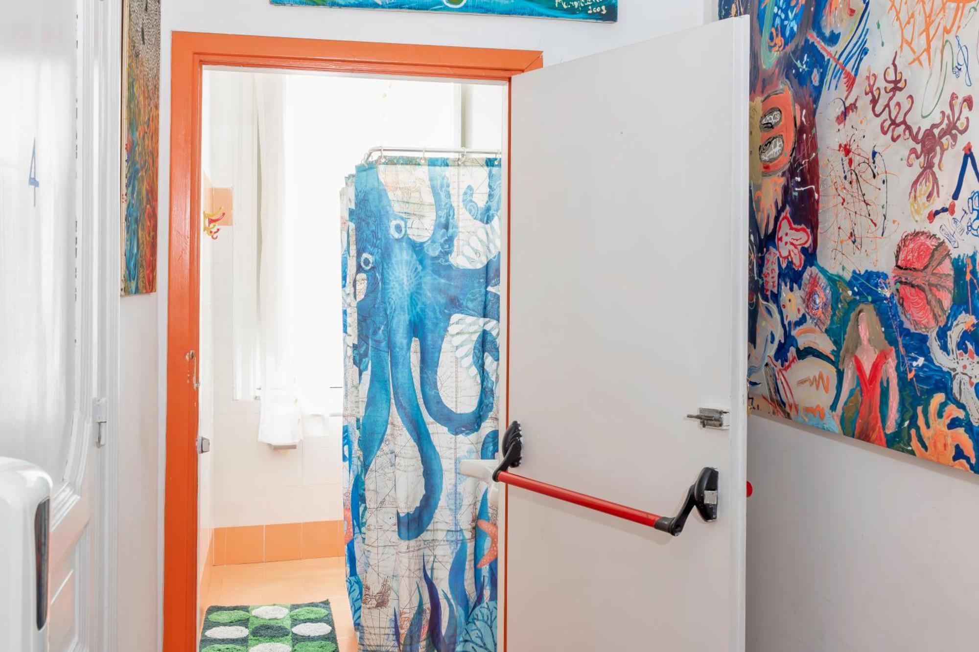 Double Room Private External Bathroom