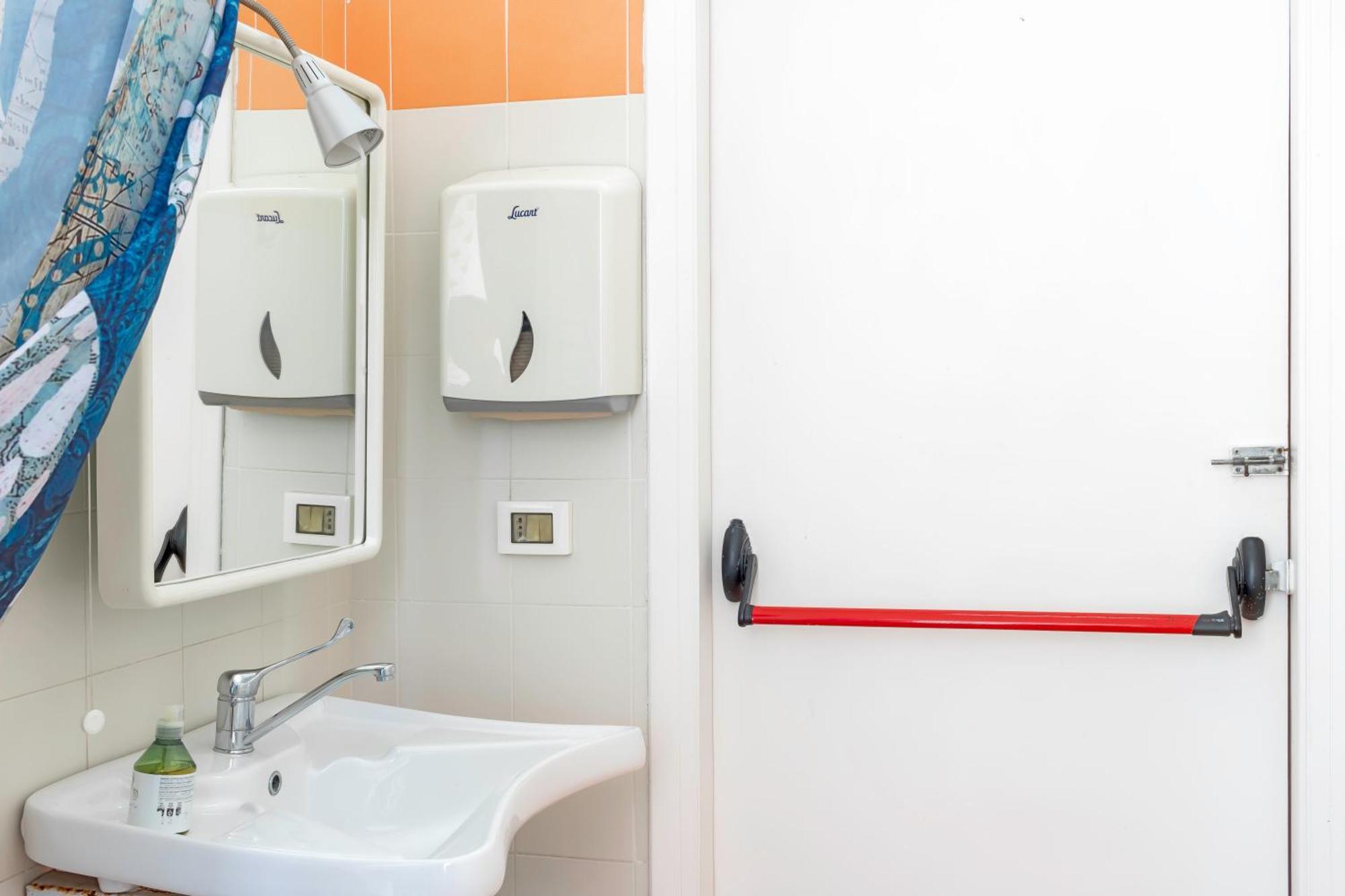 Double Room Private External Bathroom