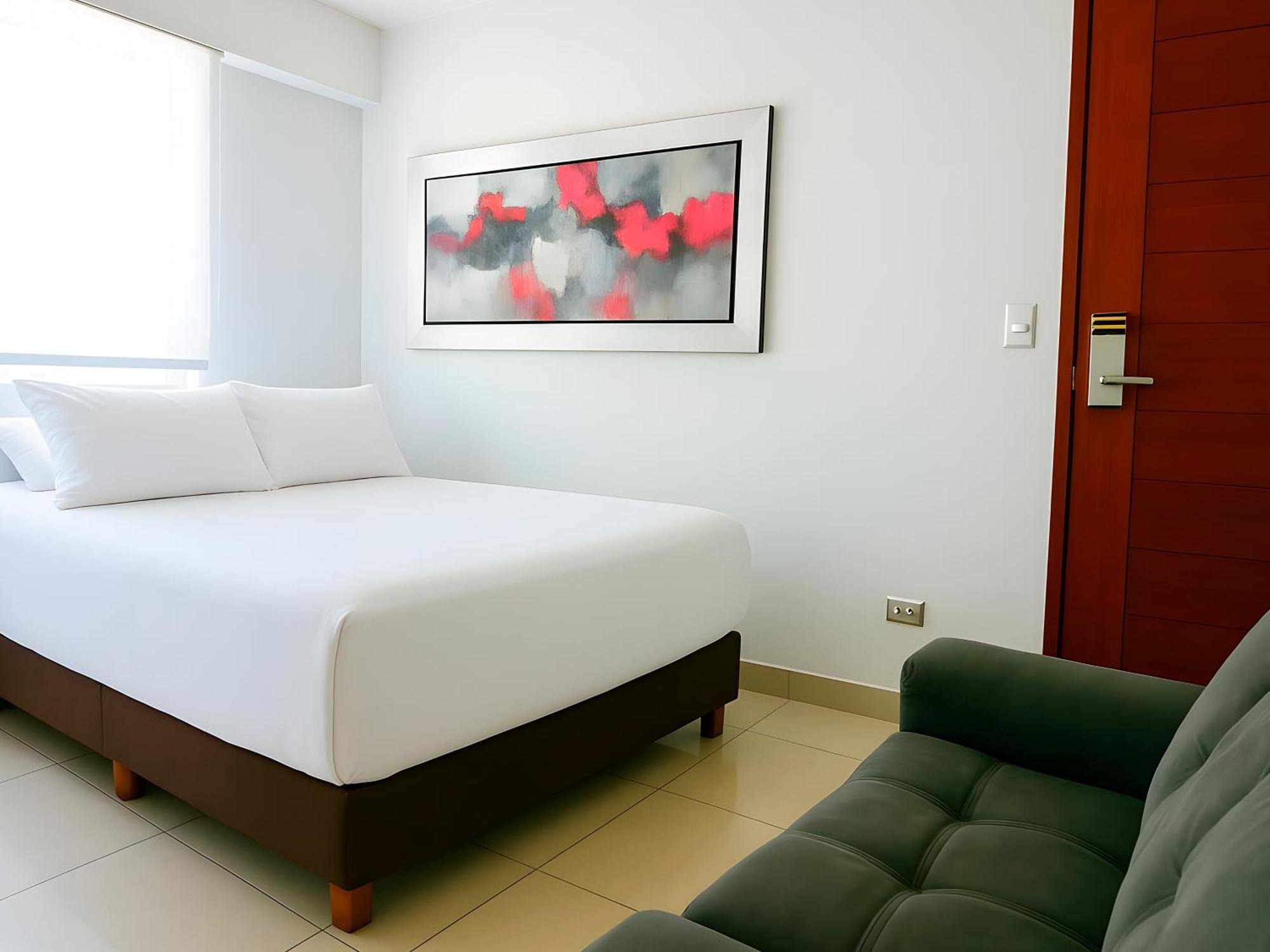 Standard Double Suite