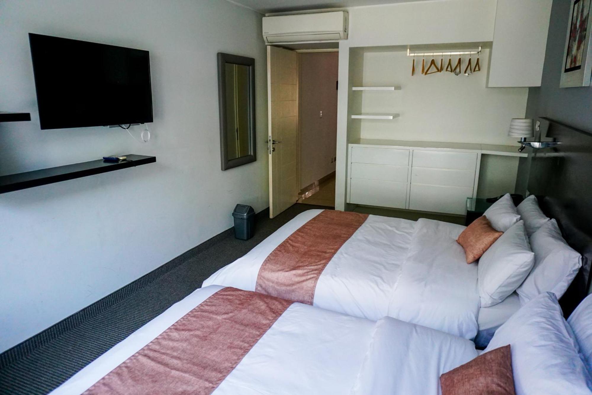 Standard Double Suite