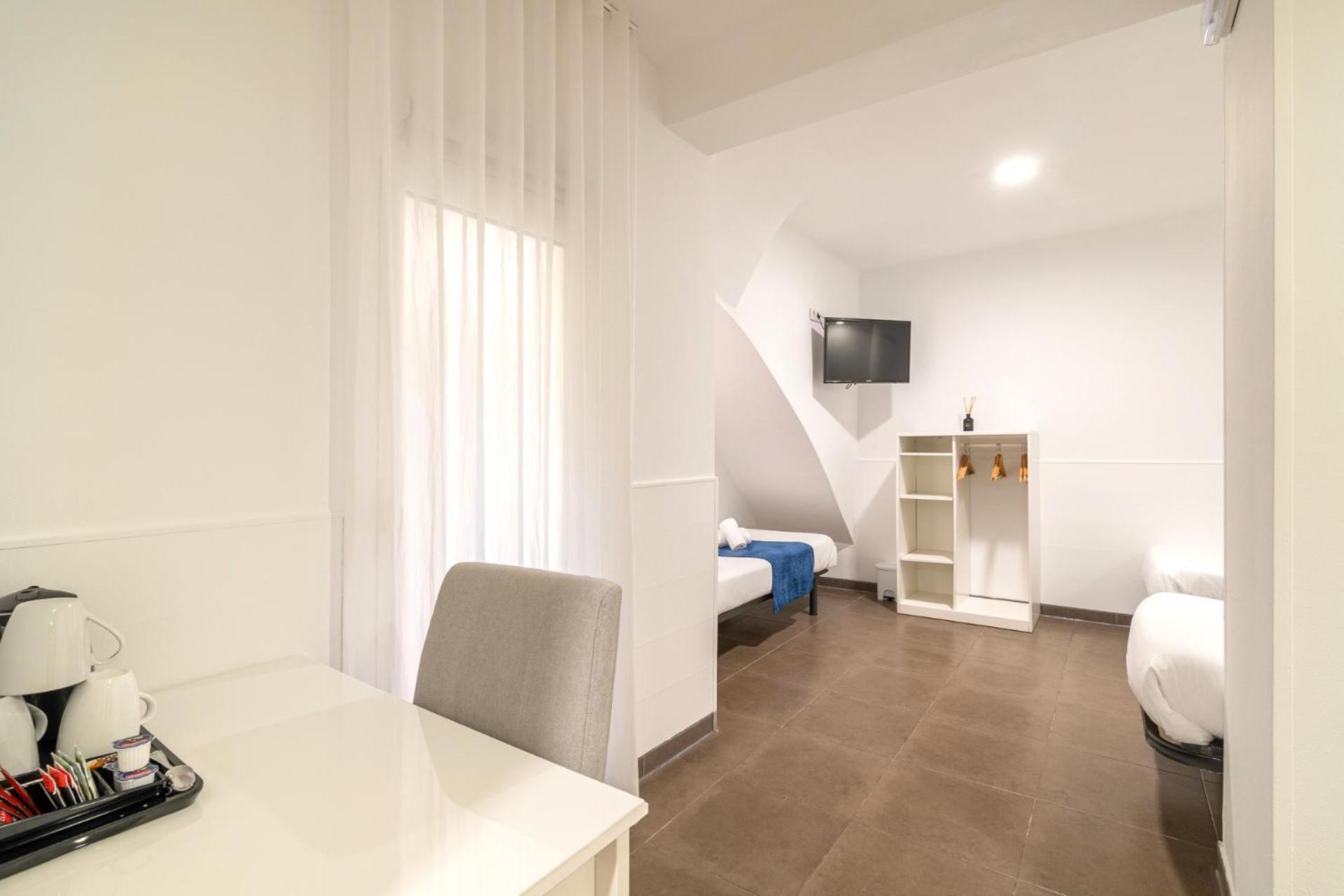 Triple Room Private Bathroom