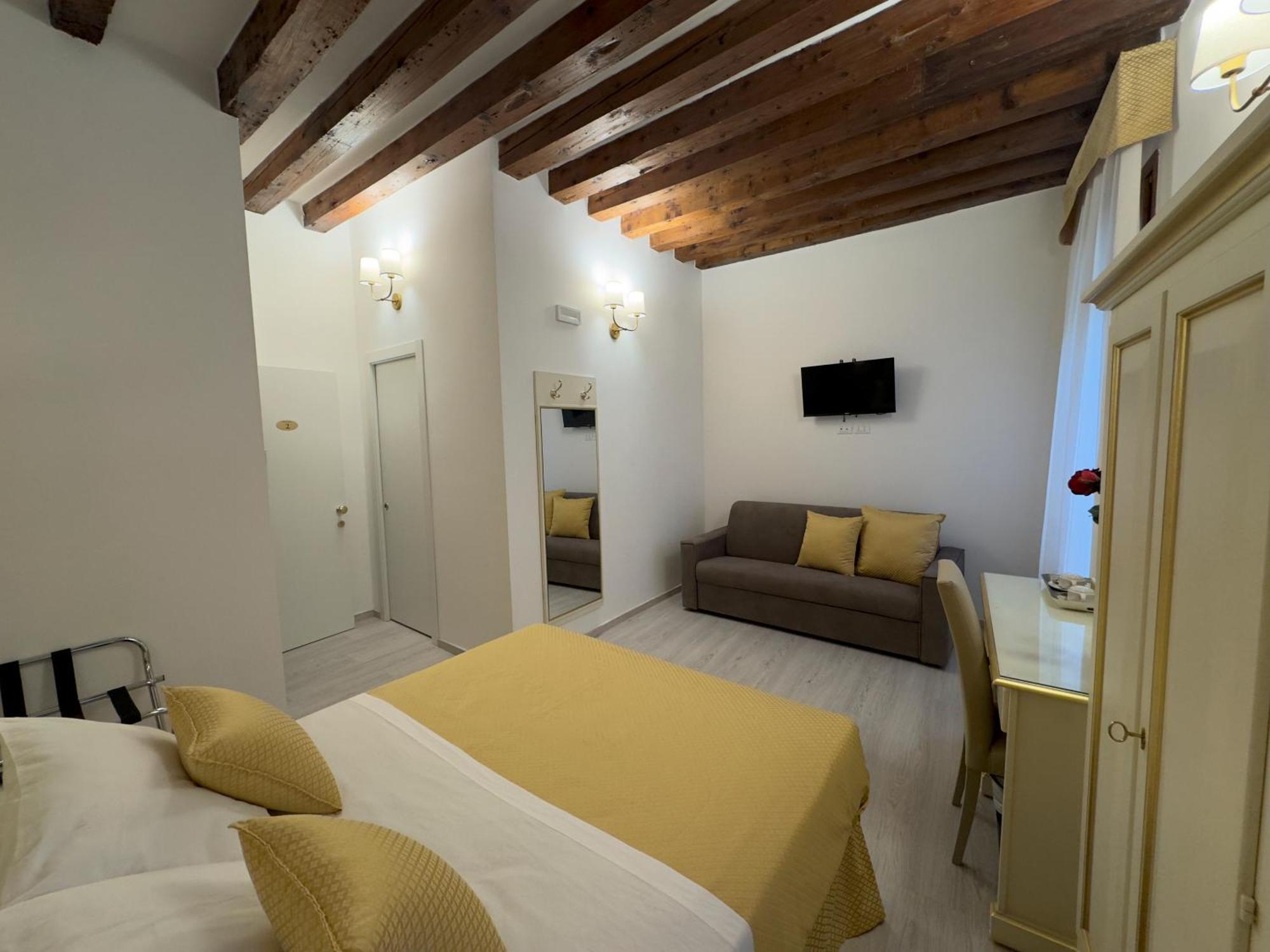 Superior Double Room,1666762049:JPEG