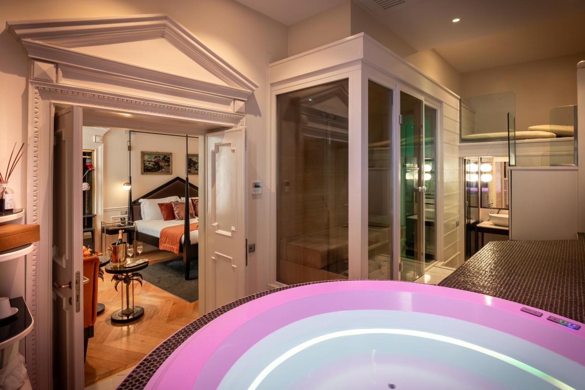 Suite