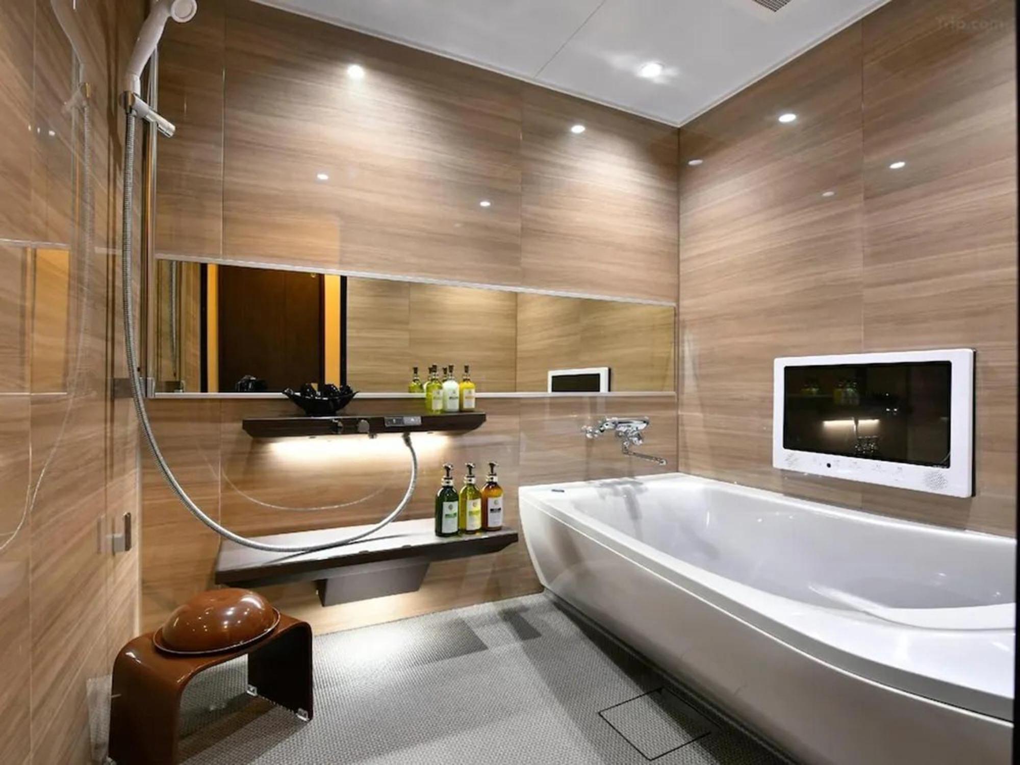 Twin Room Private Bathroom