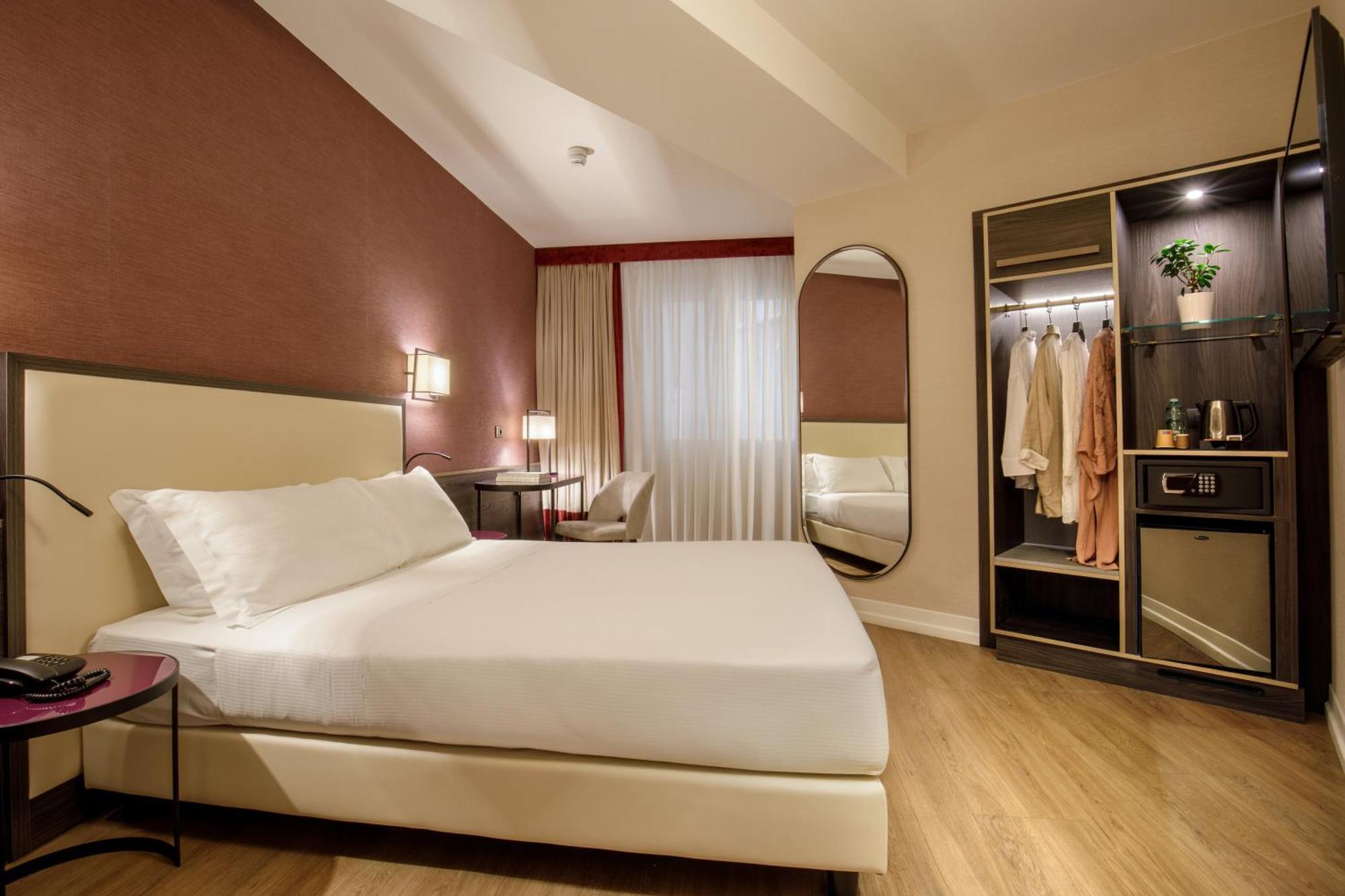 Queen Room