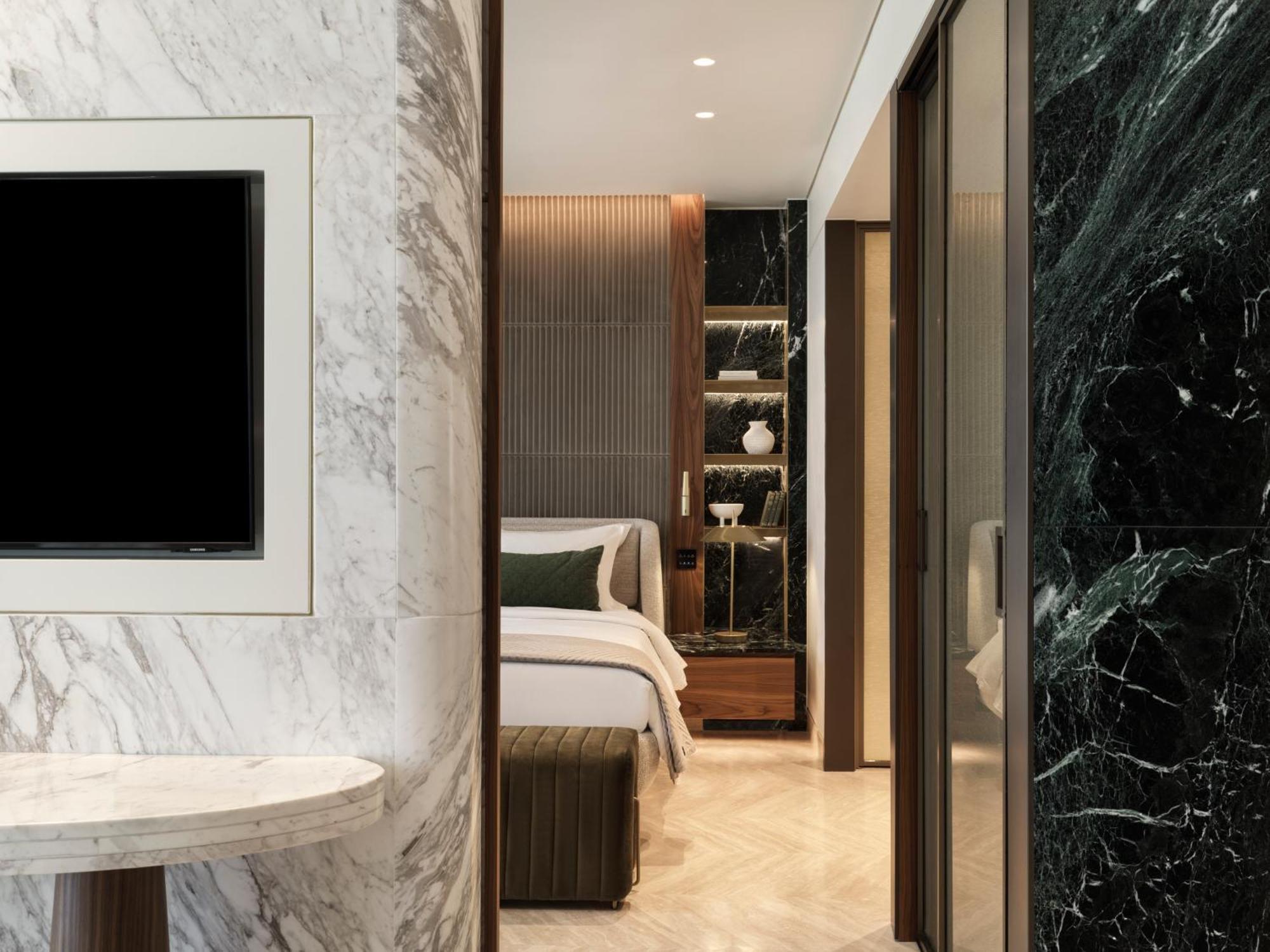 Zeus Presidential Suite Balcony Temple View & outdoor Jetted Tub