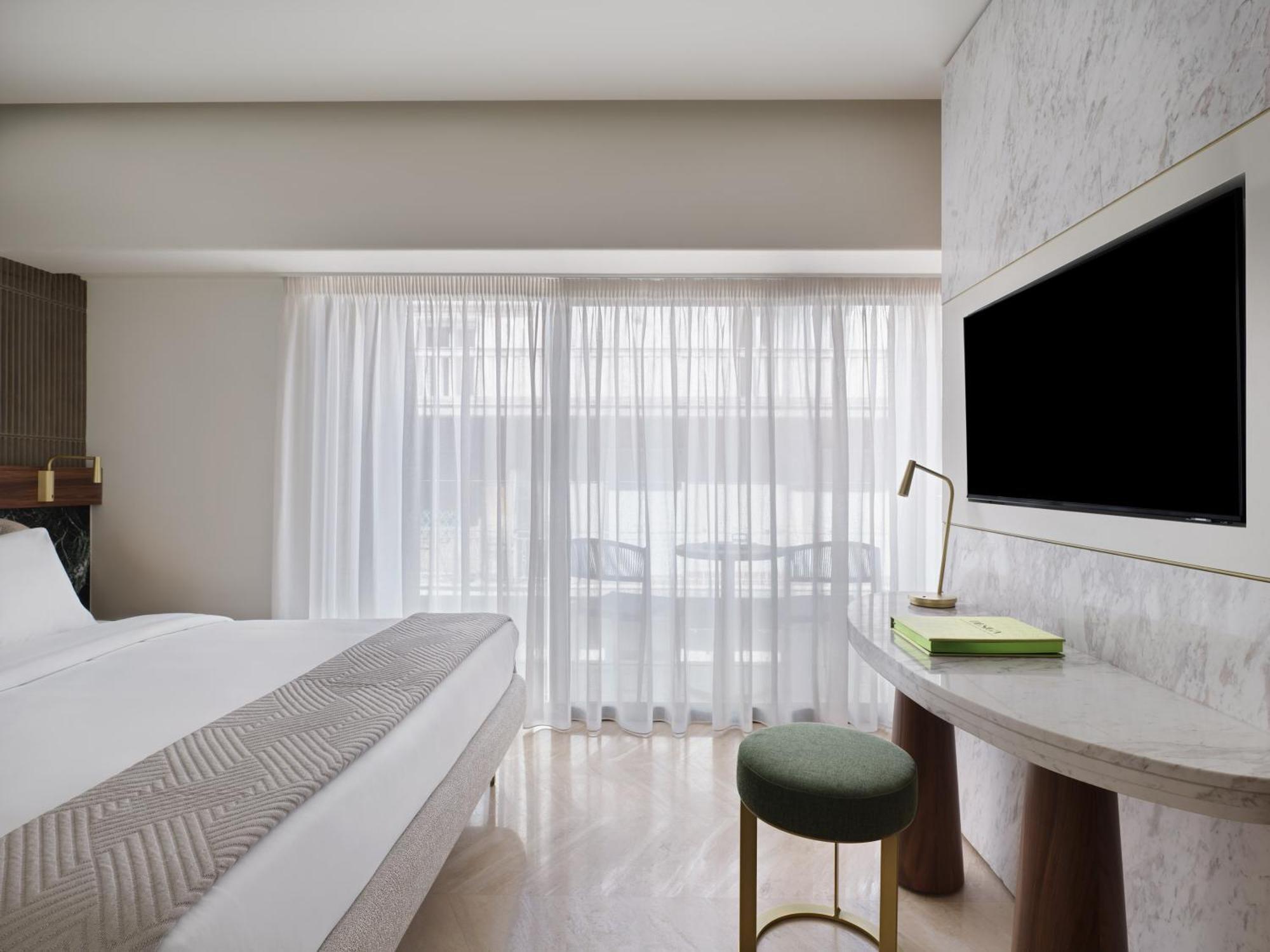 Family Suite 2 Balconies