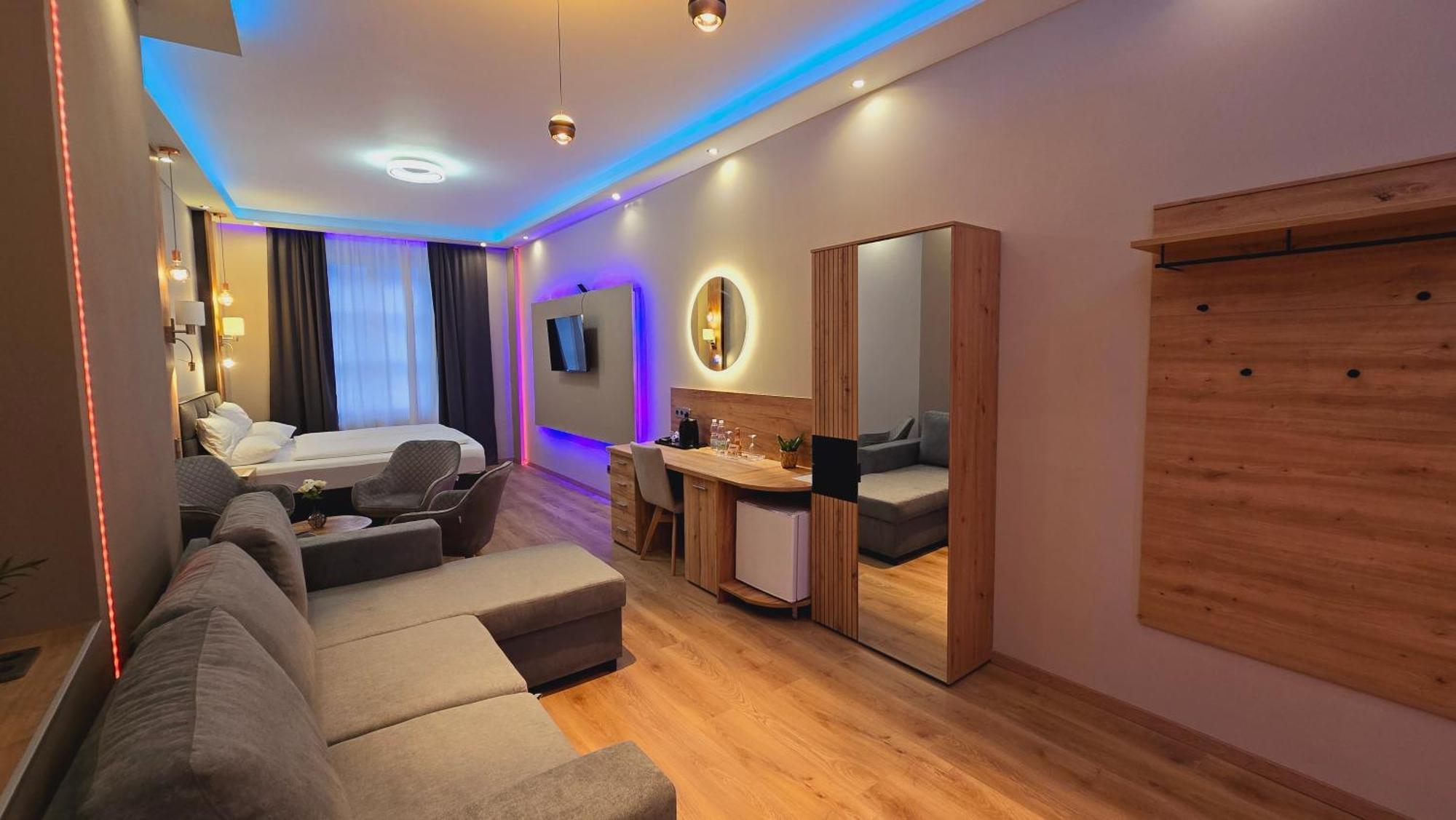 Deluxe Junior Suite