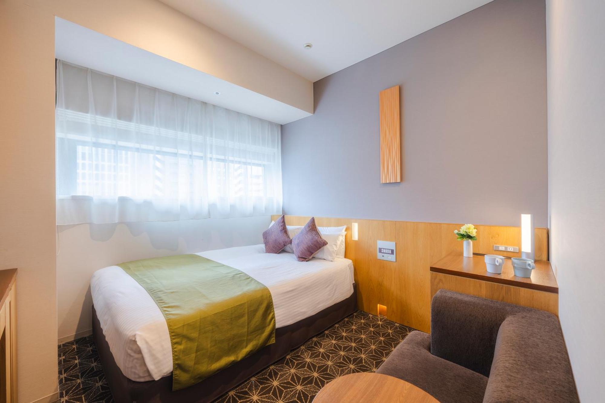 Standard Double Room Non-Smoking Lounge Access