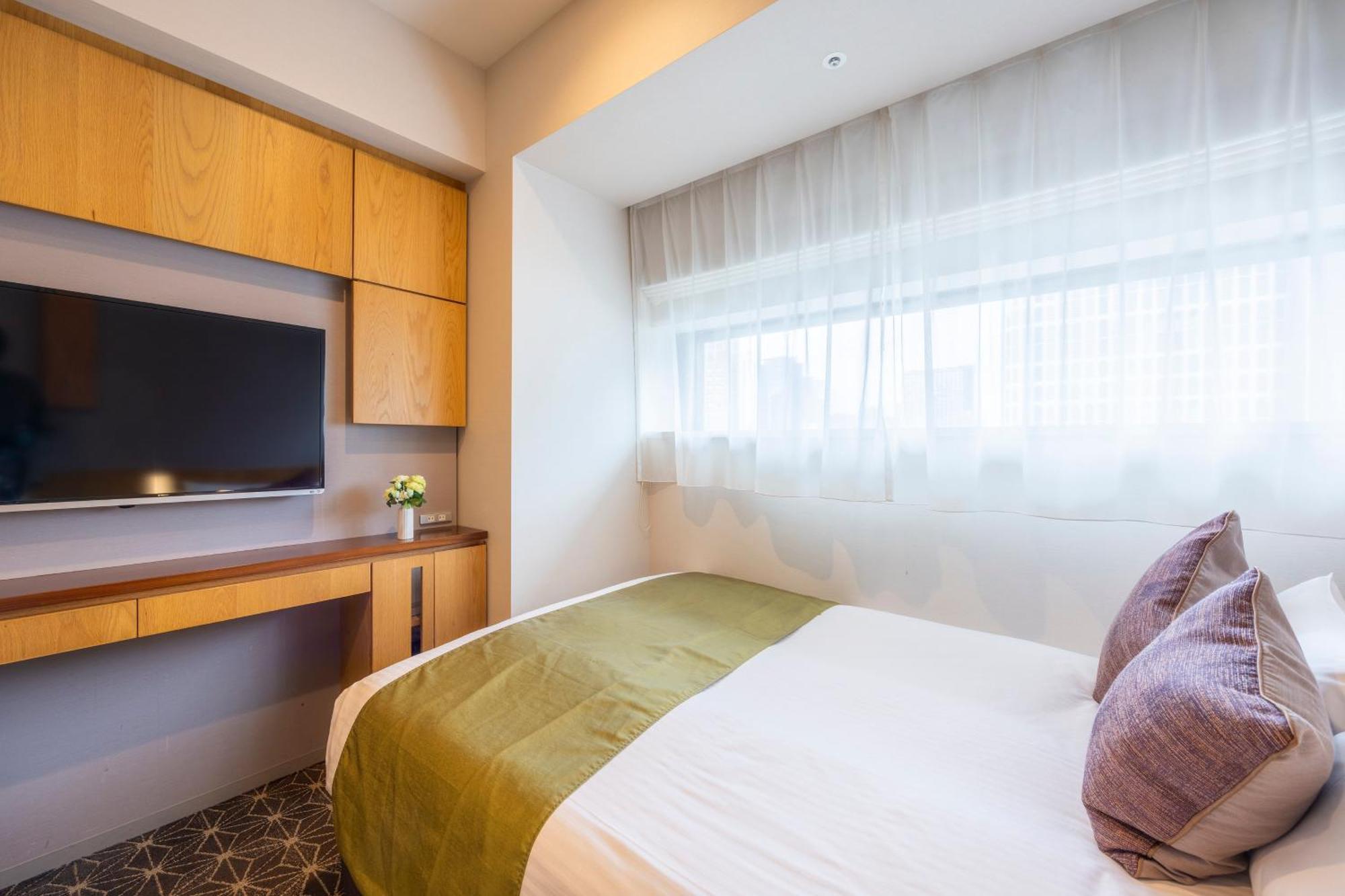 Standard Double Room Non-Smoking Lounge Access
