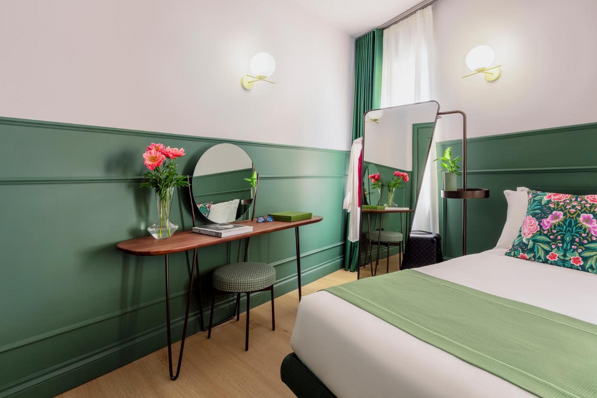 Deluxe Double Room Separate Building