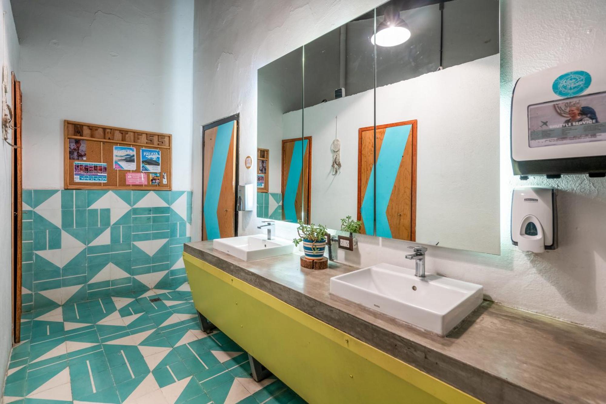Fuego 24-Beds Shared Dorm