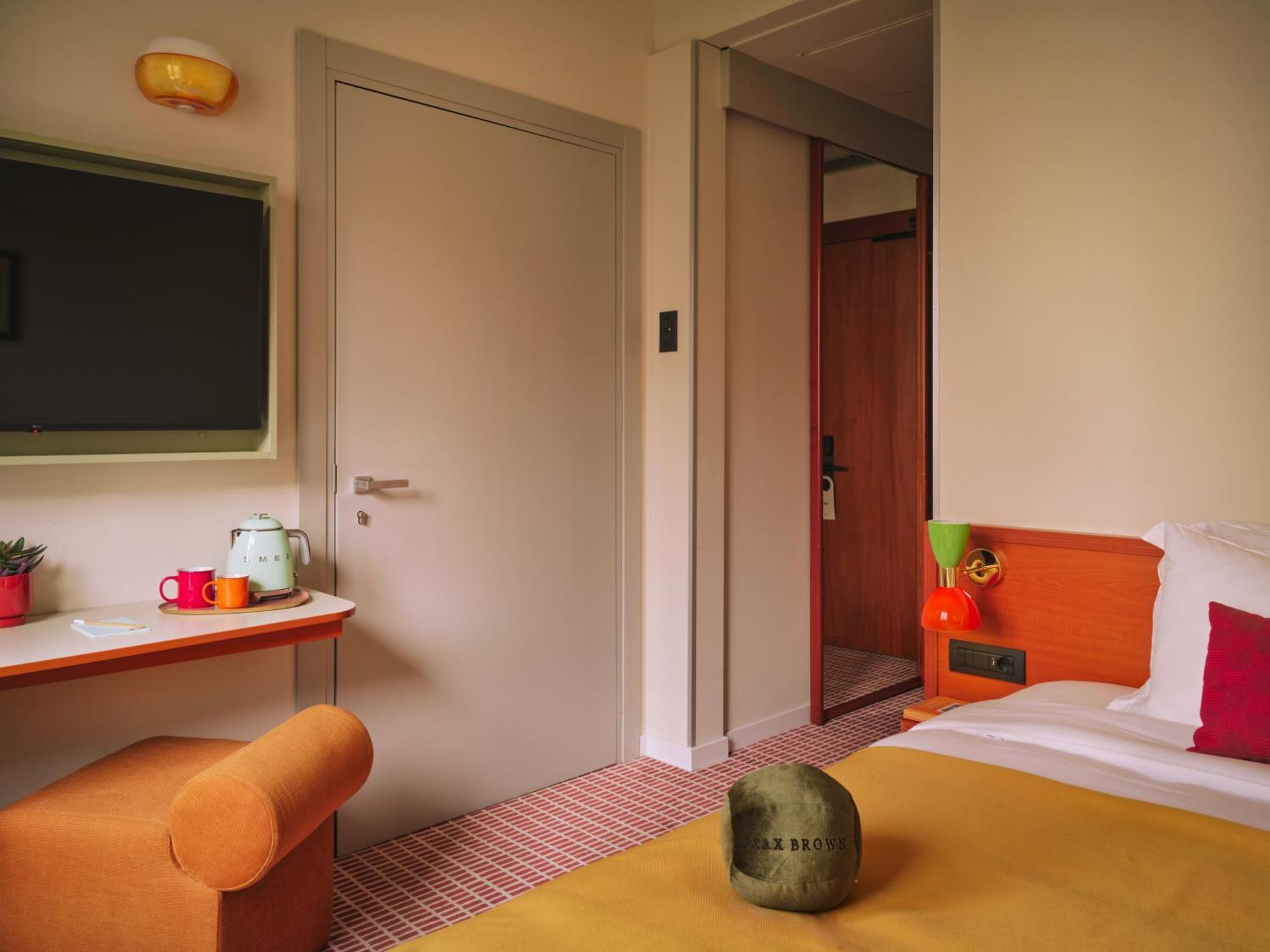 Small Twin Room