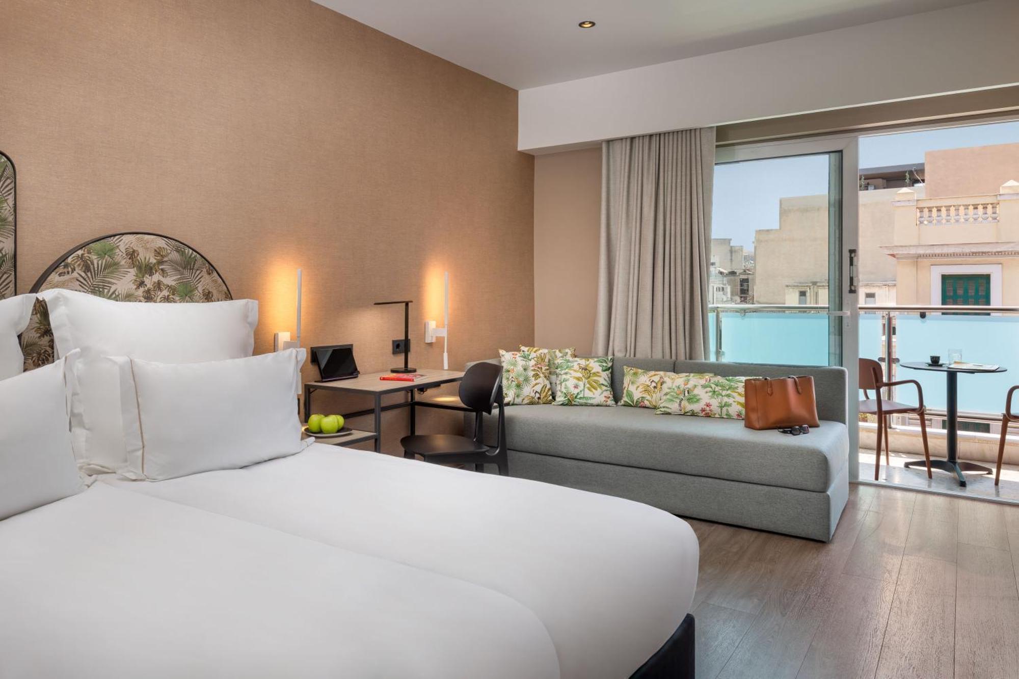Connecting Double Triple Room