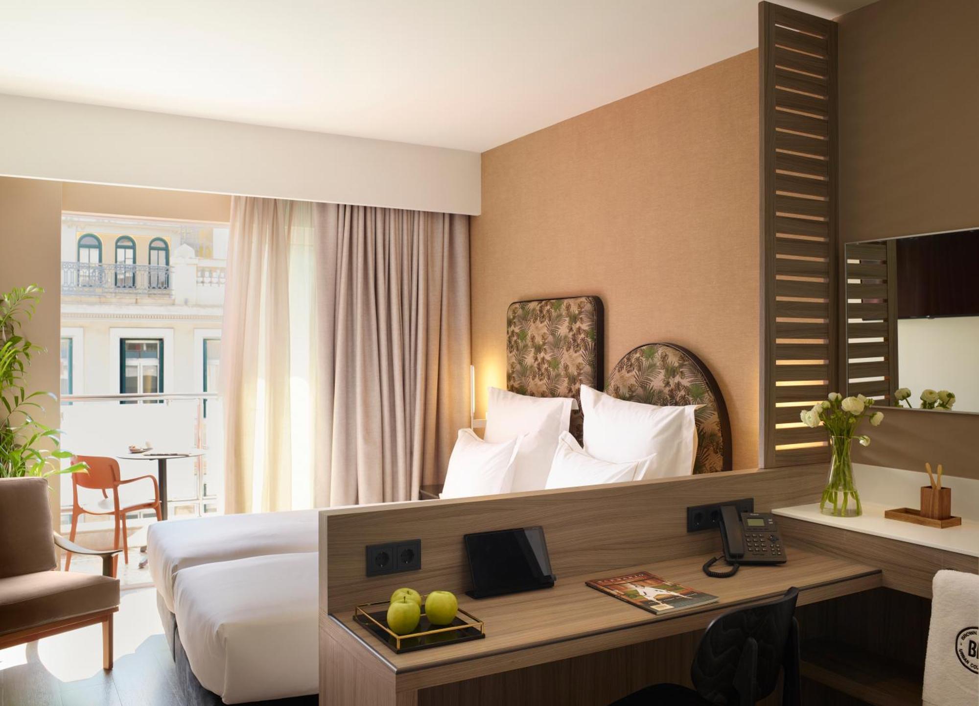 Connecting Double or Twin Rooms Balcony