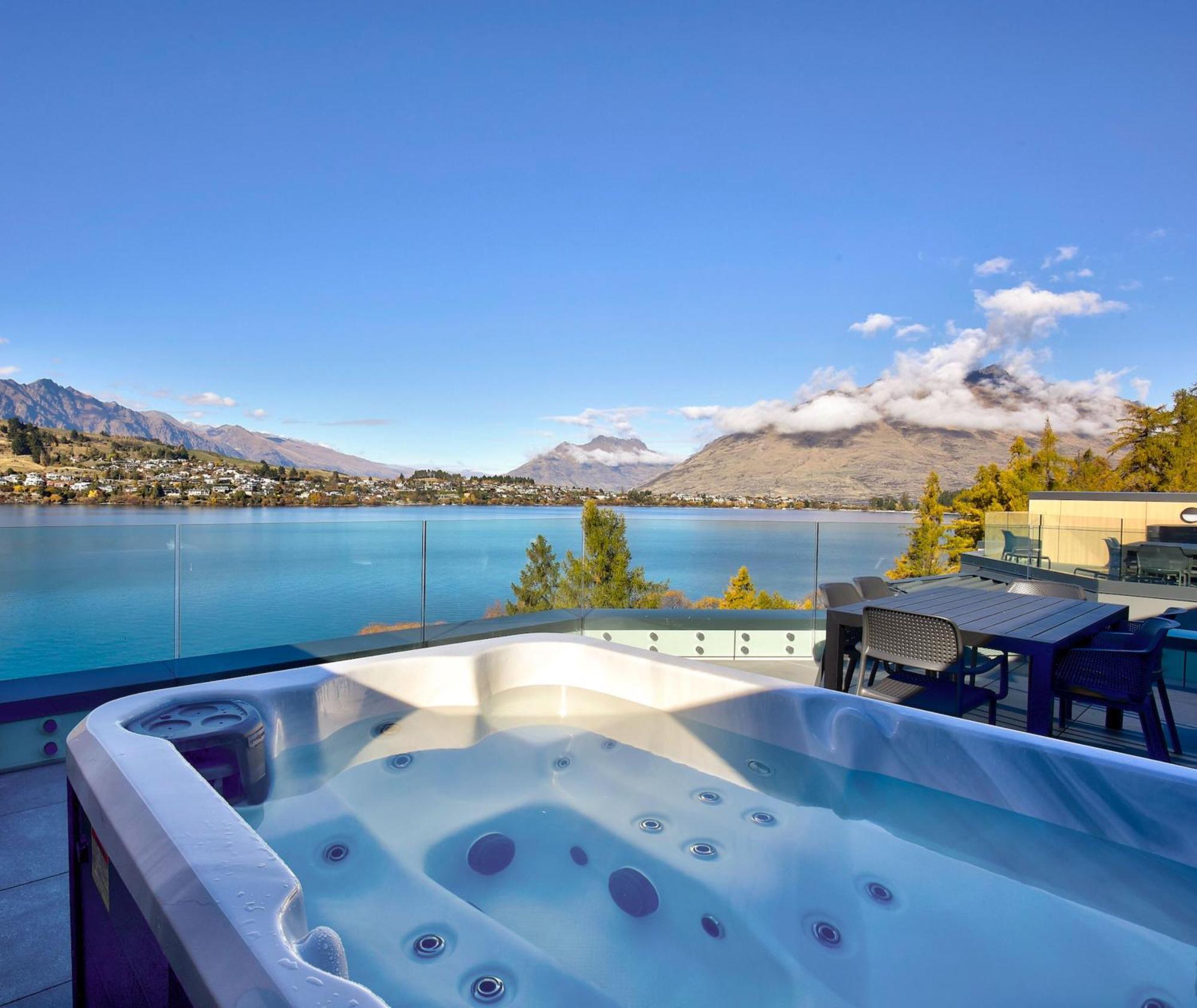 2 Bedroom Penthouse Spa - No Housekeeping
